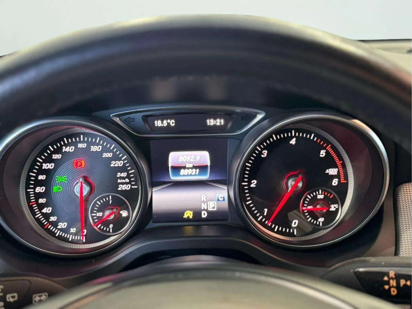 Mercedes-Benz CLA 220 d Shooting Brake - foto 13
