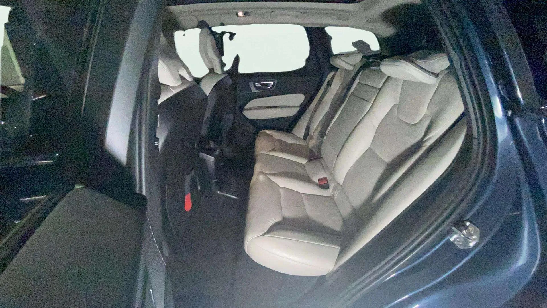 Volvo XC60 2.0 T8 AWD Inscription - foto 16