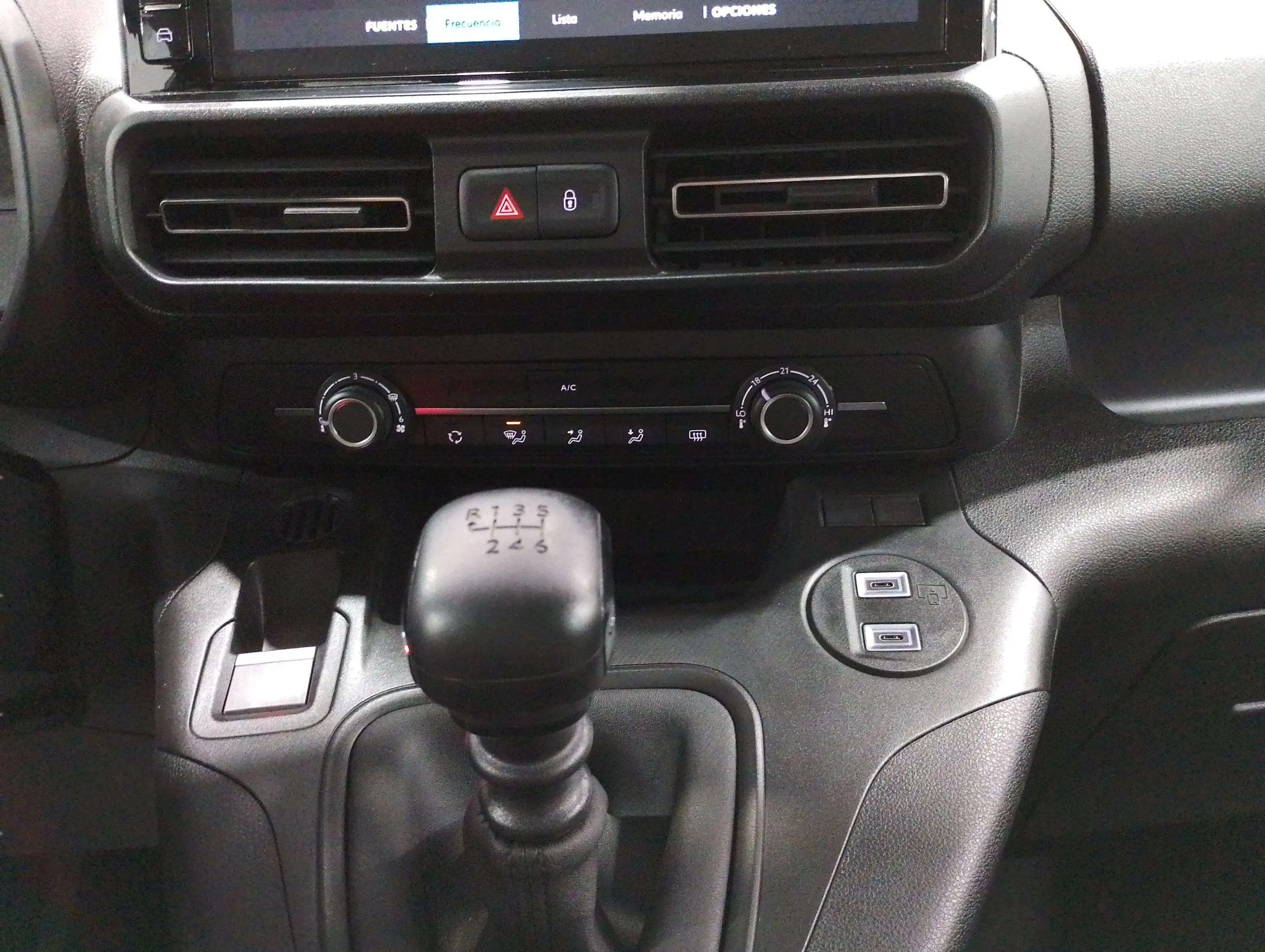 Citroën Berlingo Talla M BlueHDi 100 - foto 18