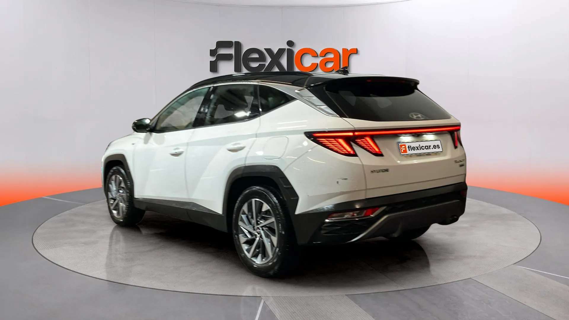 Hyundai Tucson 1.6 CRDi 48V Tecno 2C - foto 8