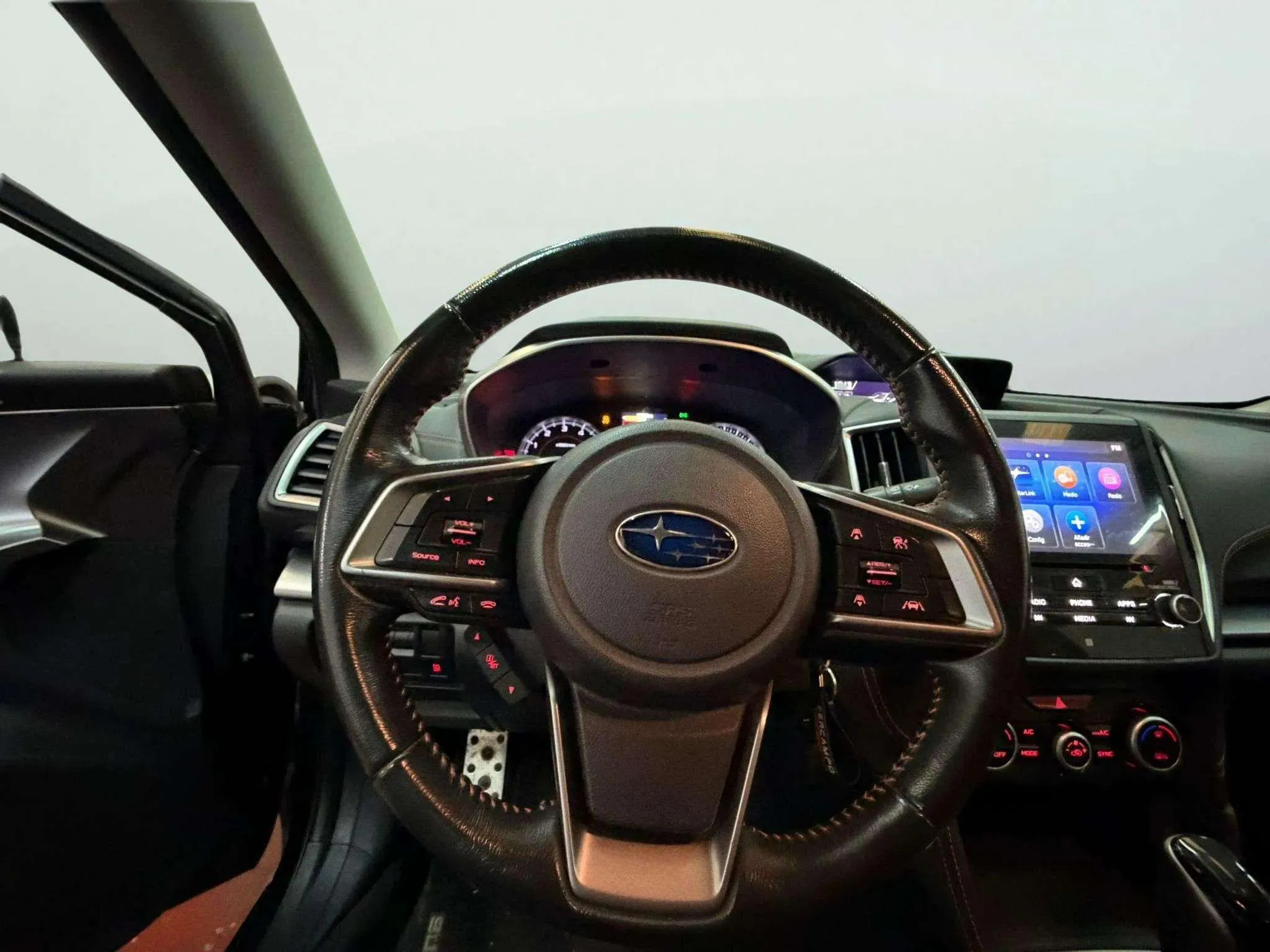 Subaru XV 1.6i Executive Plus - foto 7