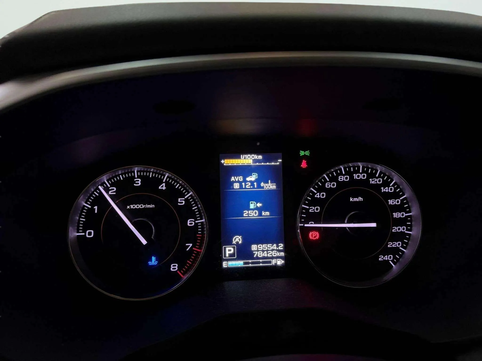 Subaru XV 1.6i Executive Plus - foto 14