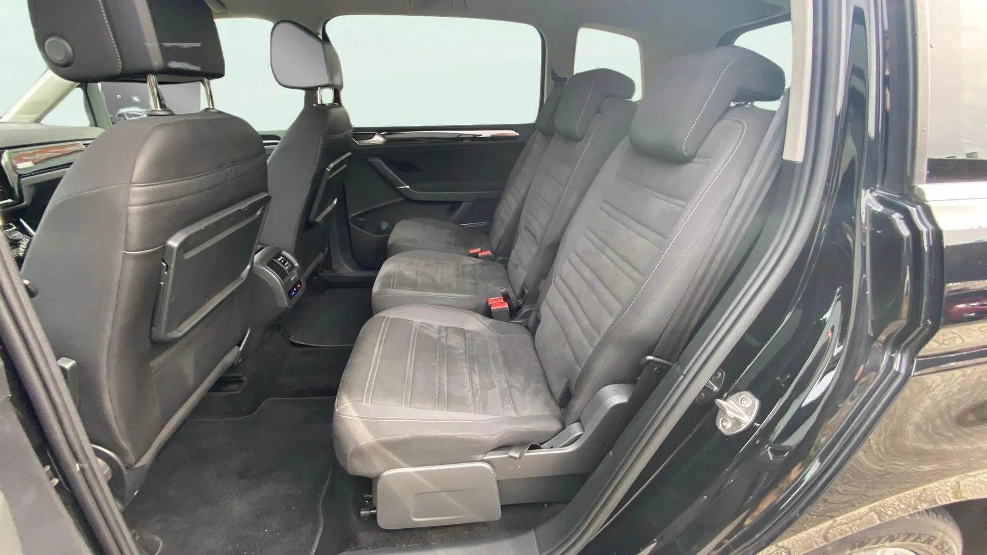 Volkswagen Touran Advance 2.0 TDI DSG - foto 18