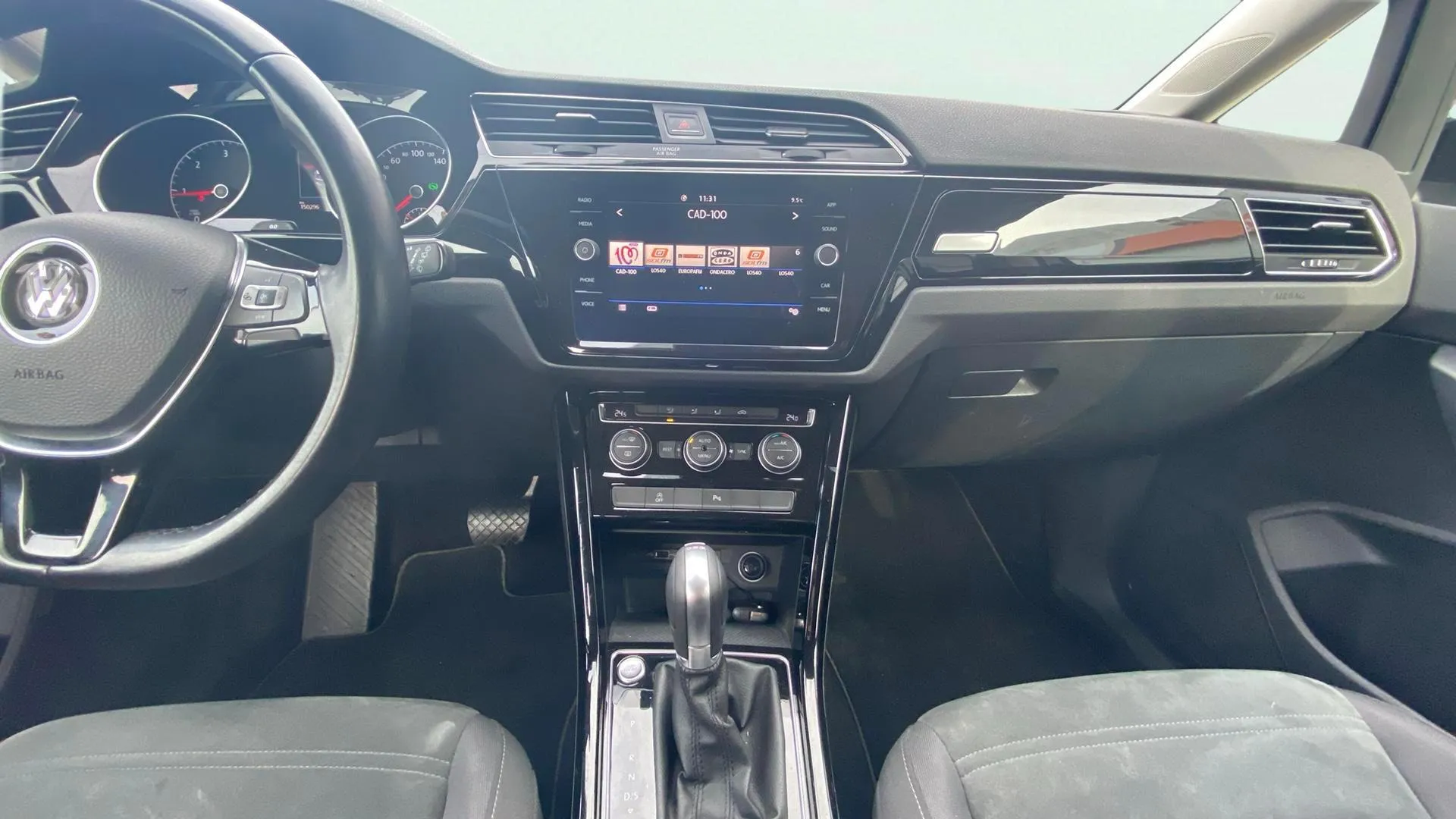 Volkswagen Touran Advance 2.0 TDI DSG - foto 12