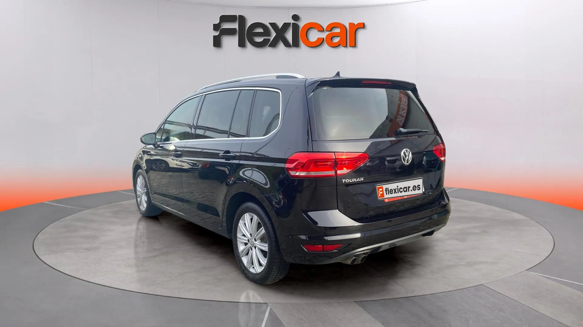 Volkswagen Touran Advance 2.0 TDI DSG - foto 8