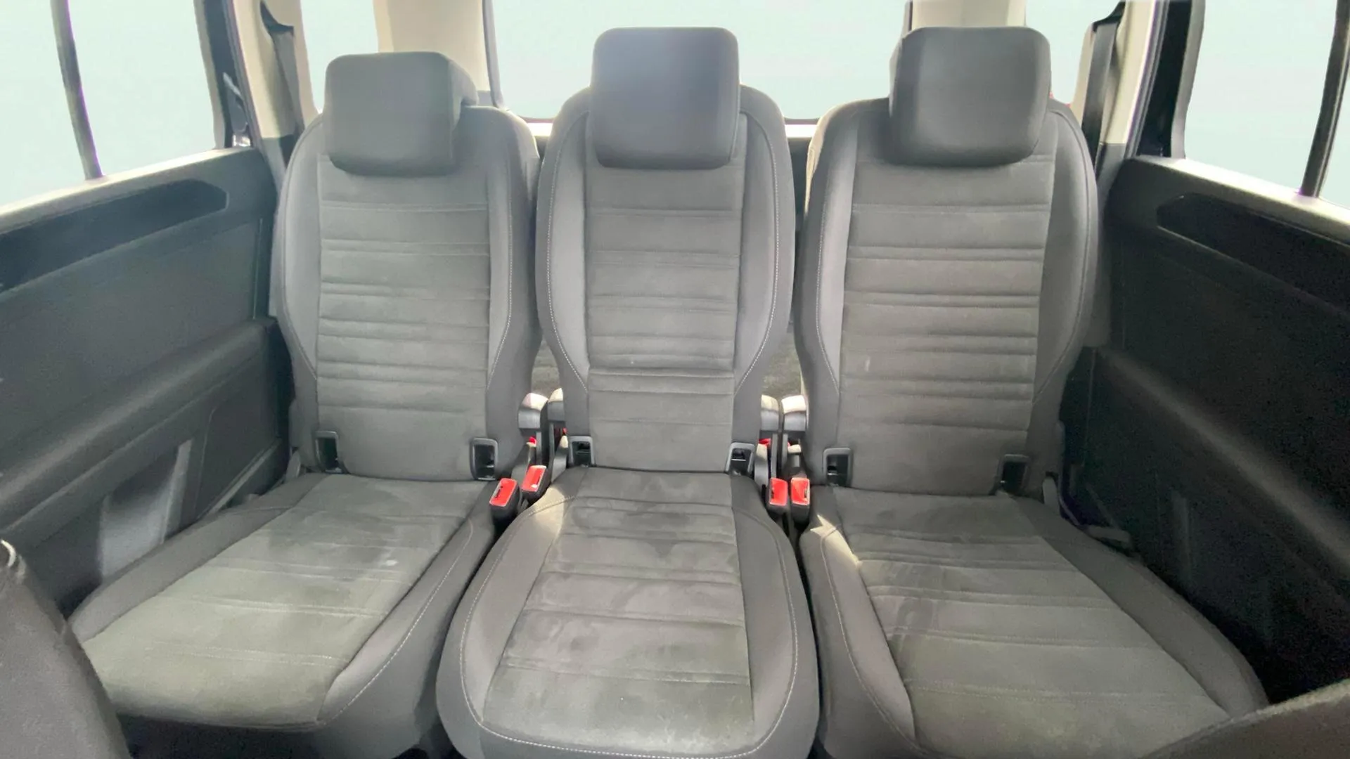 Volkswagen Touran Advance 2.0 TDI DSG - foto 19