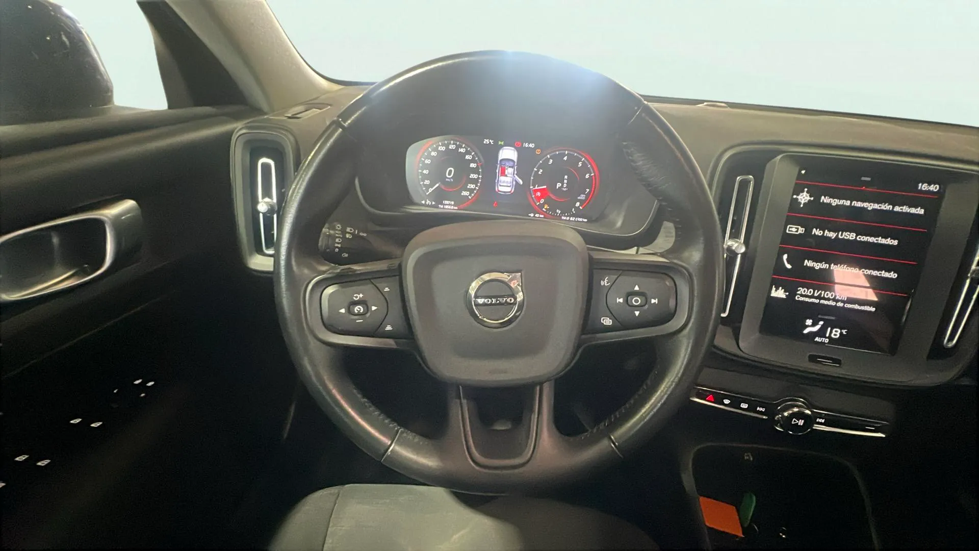 Volvo XC40 1.5 T2 Momentum Core - foto 9