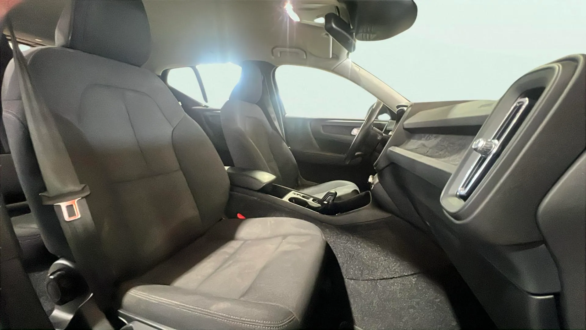 Volvo XC40 1.5 T2 Momentum Core - foto 16