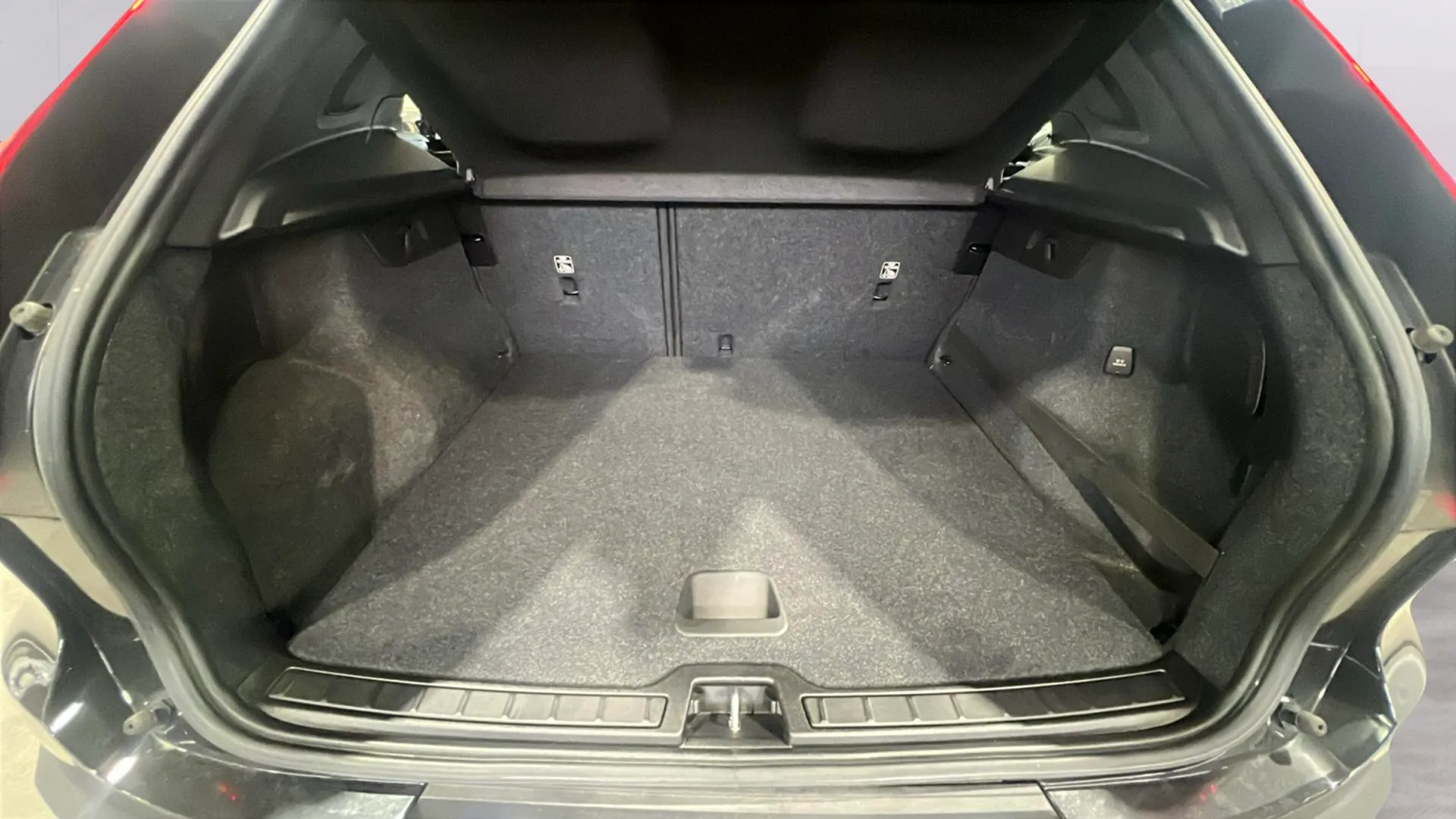 Volvo XC40 1.5 T2 Momentum Core - foto 19