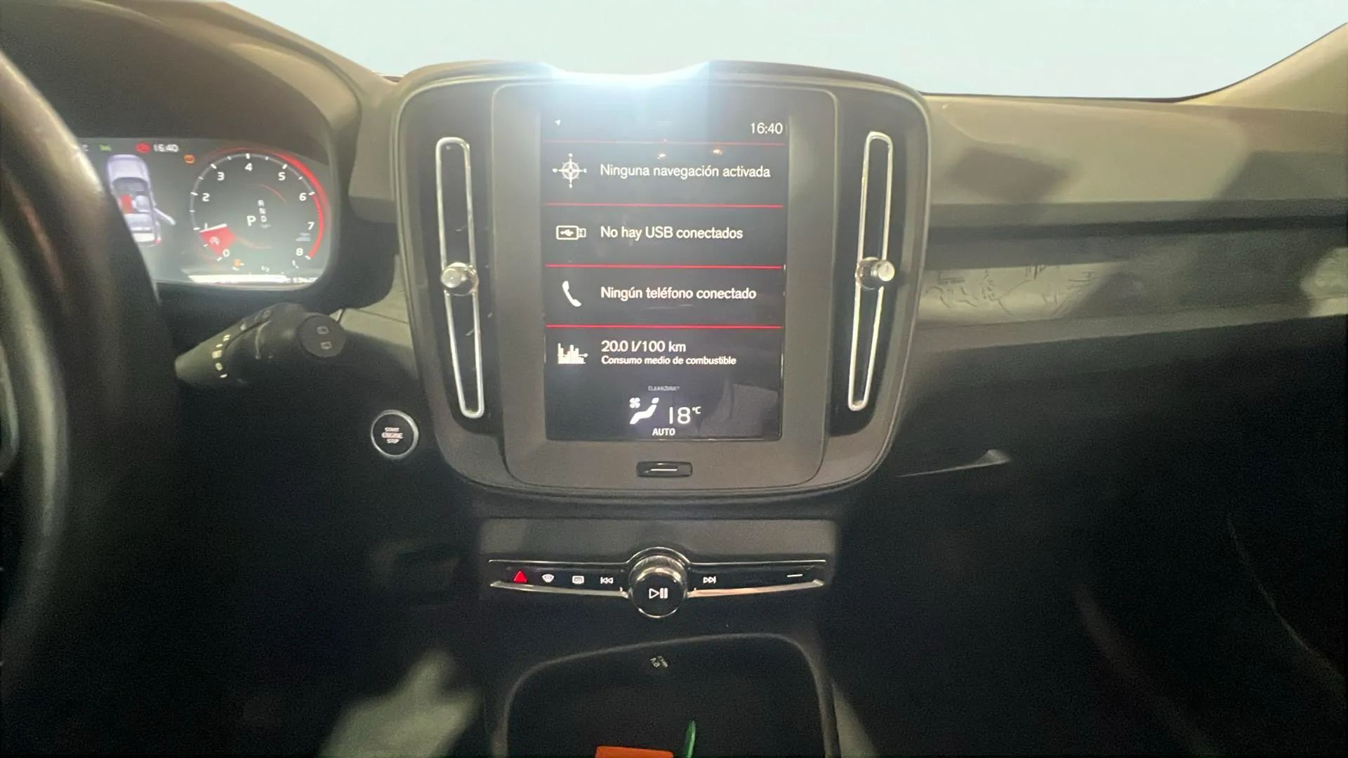 Volvo XC40 1.5 T2 Momentum Core - foto 12