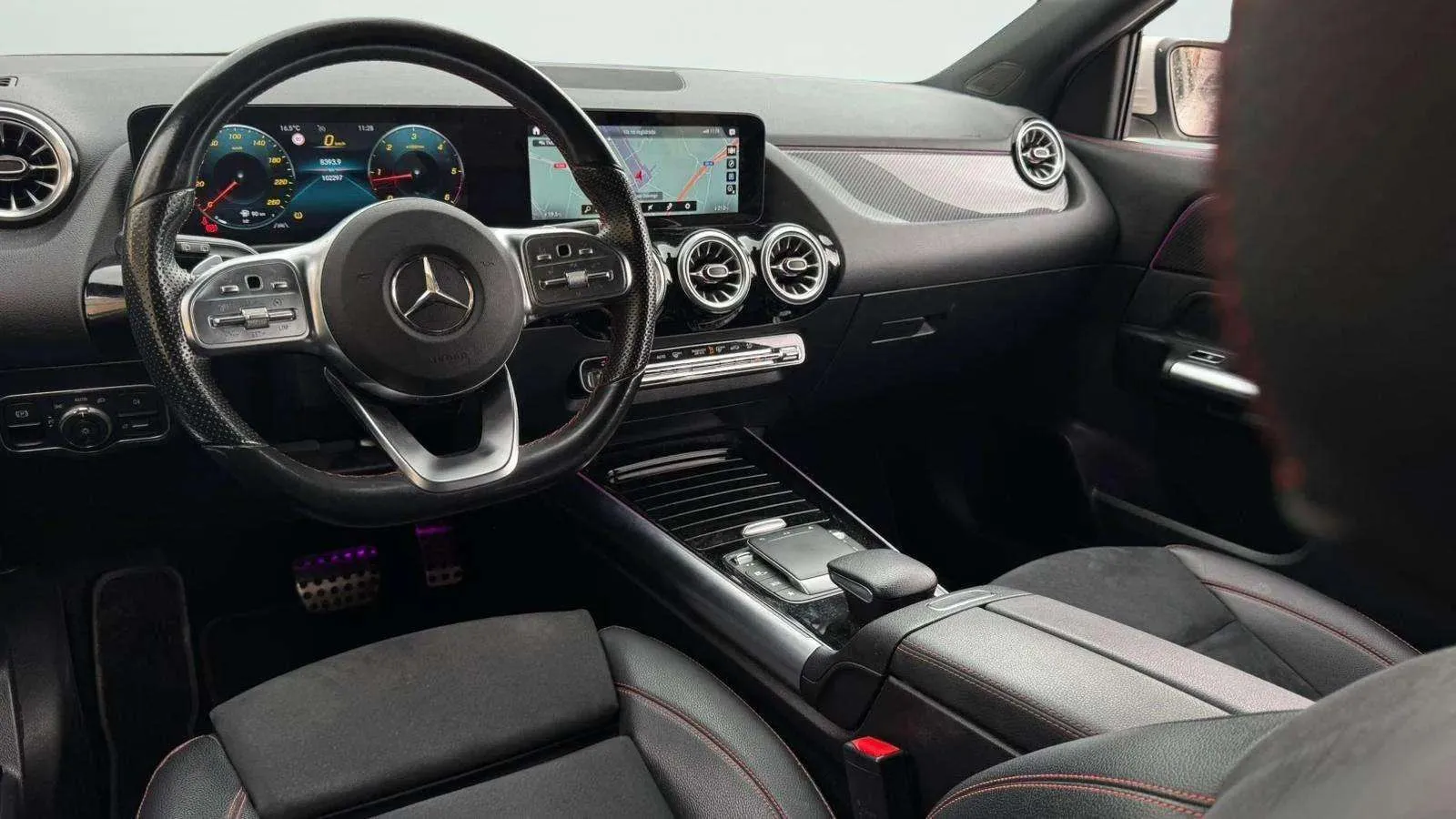 Mercedes-Benz GLA 200 D - foto 7