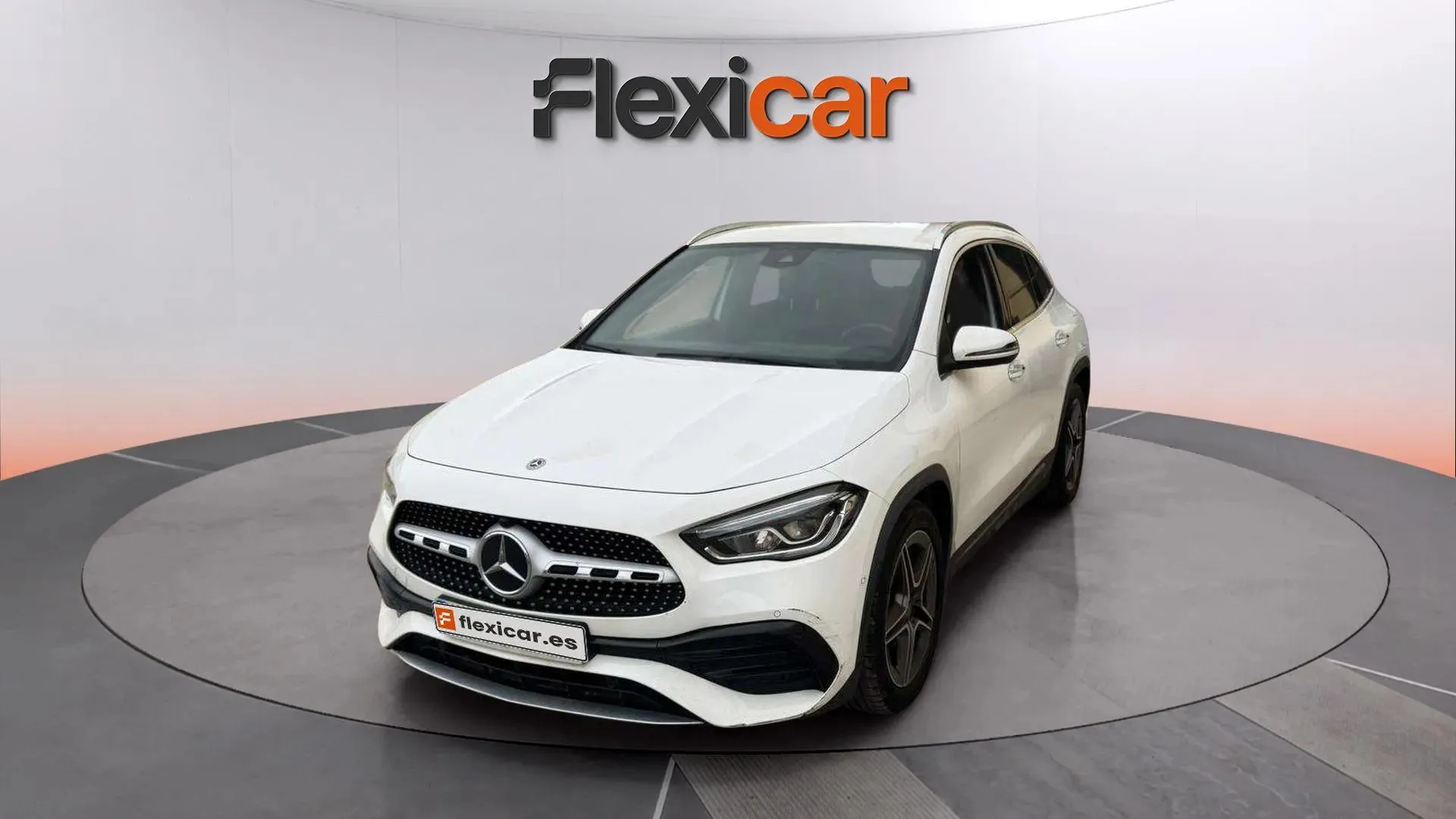 Mercedes-Benz GLA 200 D - foto 37