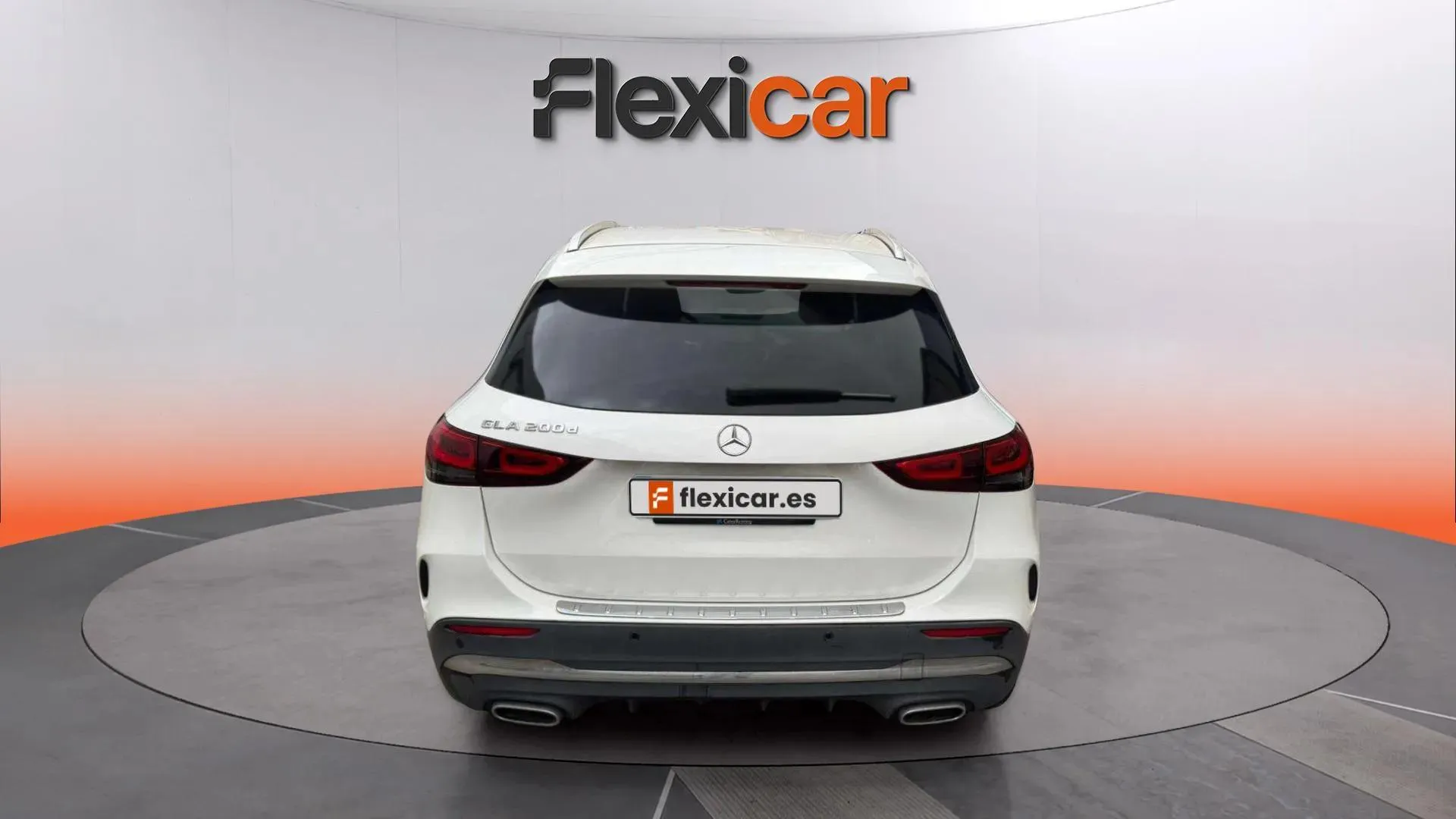 Mercedes-Benz GLA 200 D - foto 30