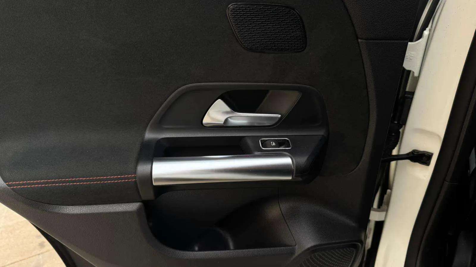 Mercedes-Benz GLA 200 D - foto 16