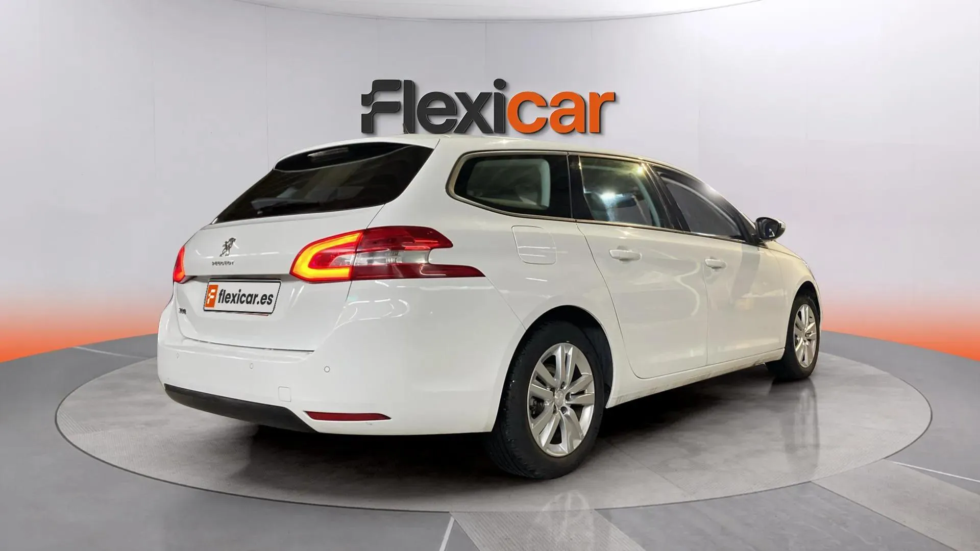 Peugeot 308 SW Active BlueHDi 130 - foto 8