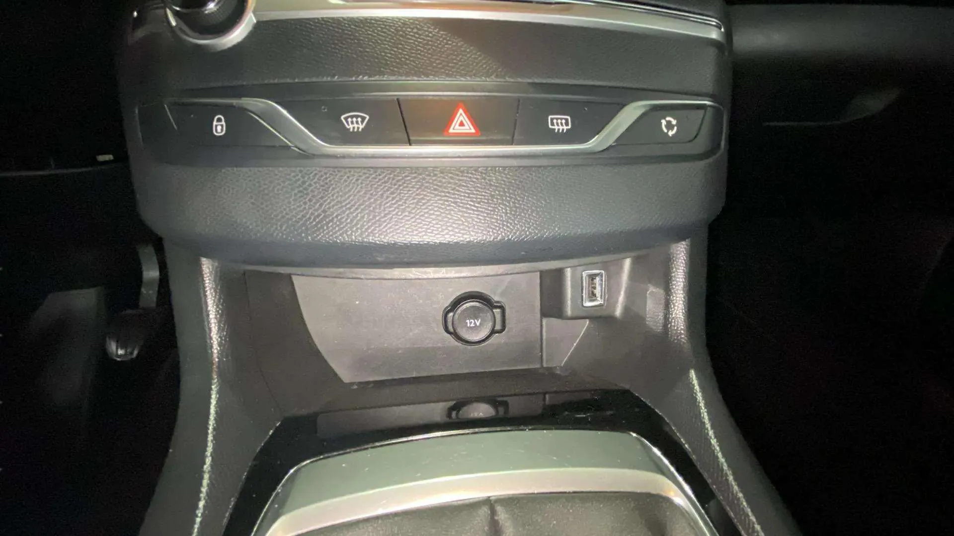 Peugeot 308 SW Active BlueHDi 130 - foto 25