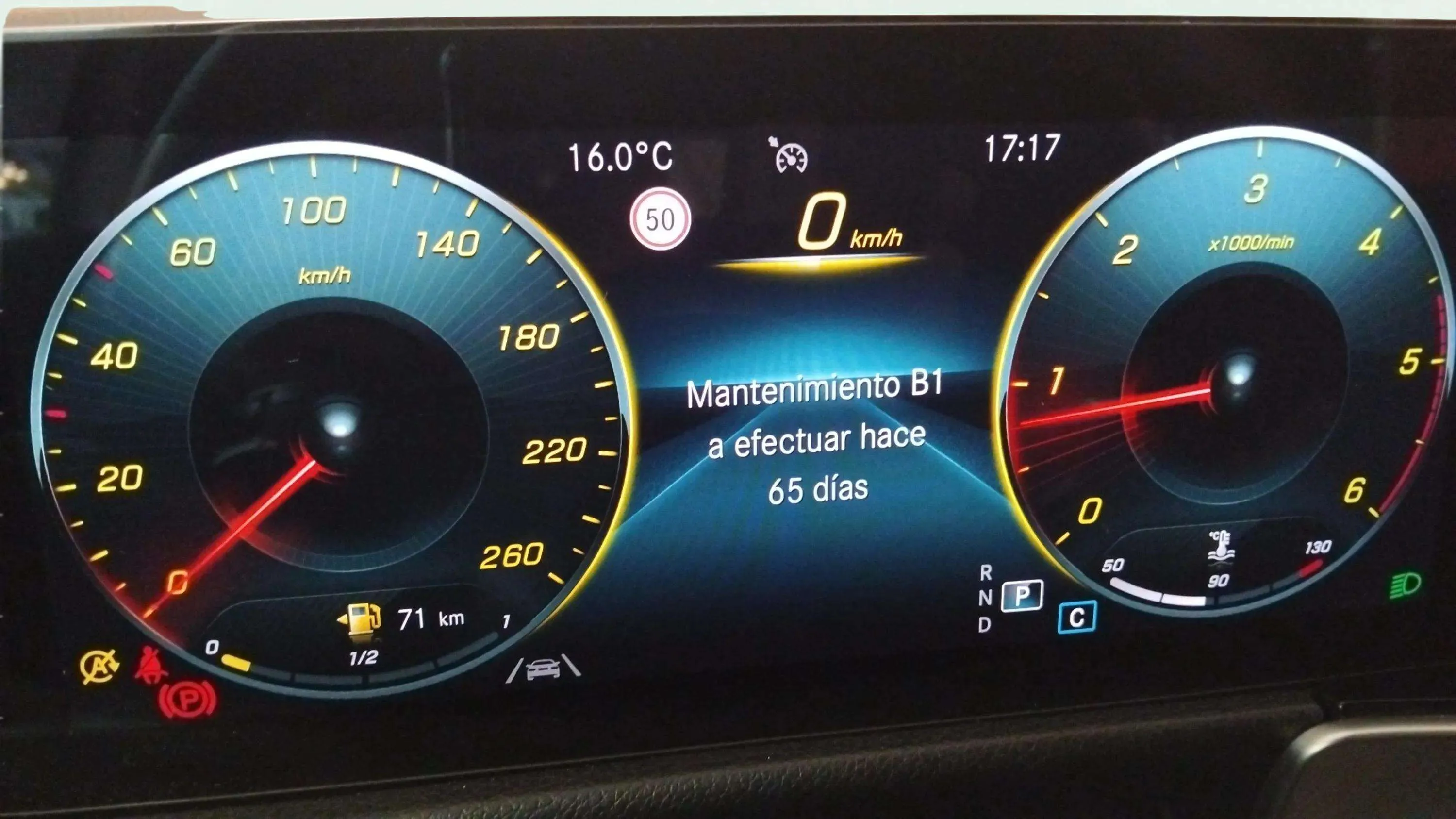 Mercedes-Benz GLB 2.0 GLB 220 D 4MATIC DCT - foto 16