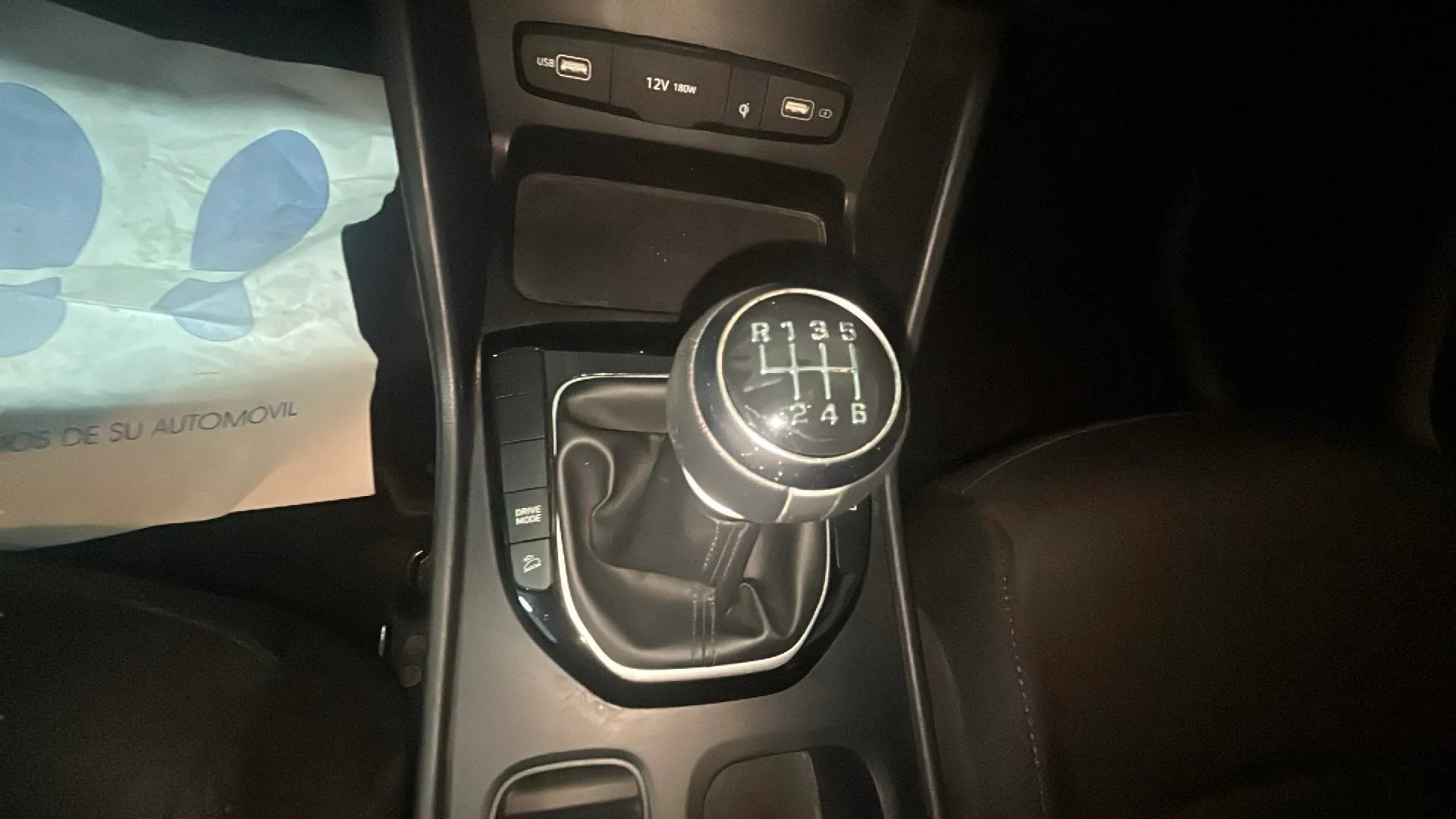 Hyundai Tucson 1.6 CRDi 48V Maxx - foto 25
