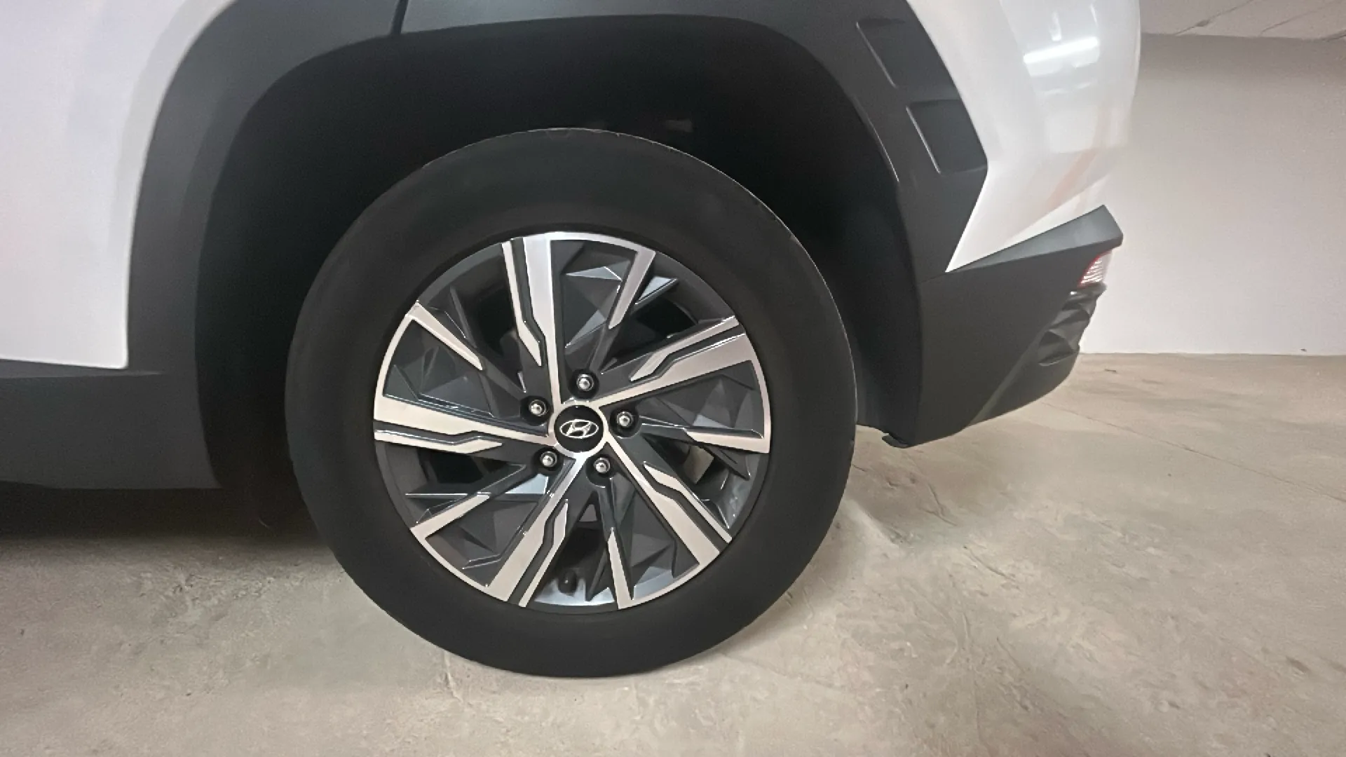 Hyundai Tucson 1.6 CRDi 48V Maxx - foto 17