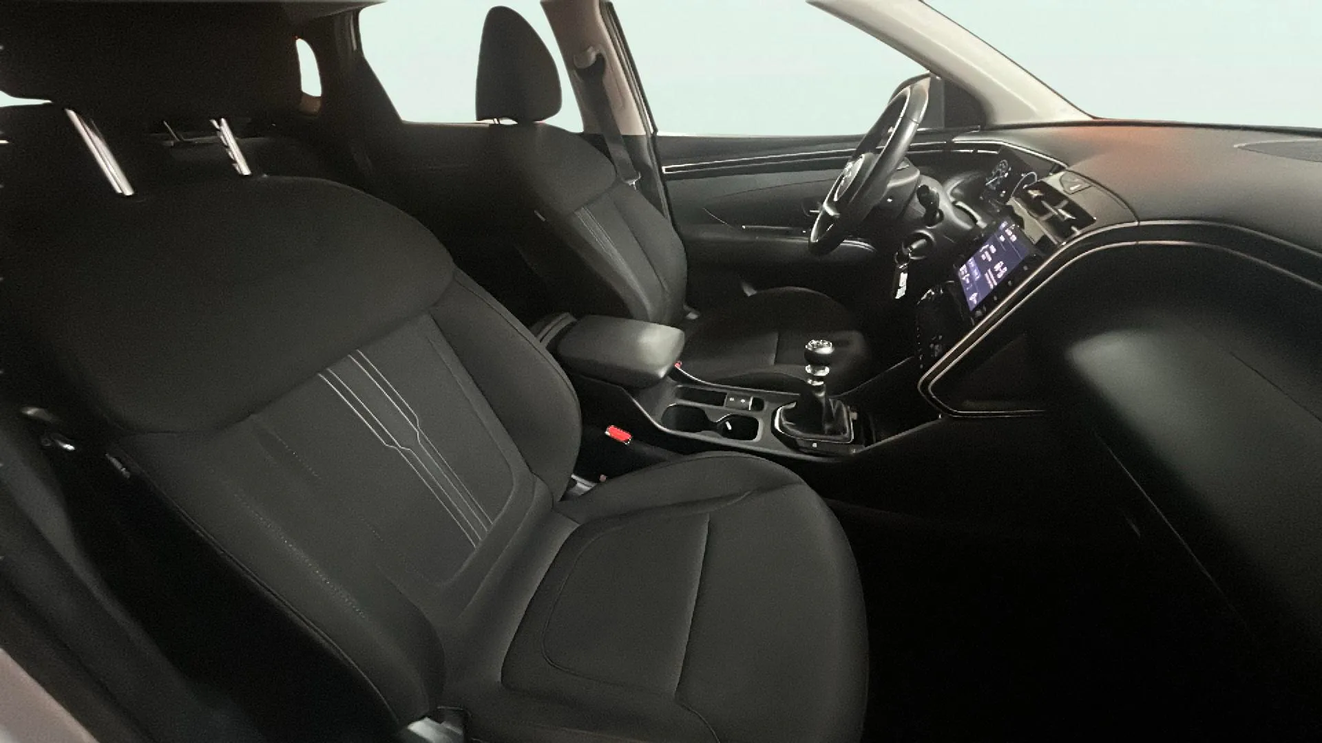 Hyundai Tucson 1.6 CRDi 48V Maxx - foto 12