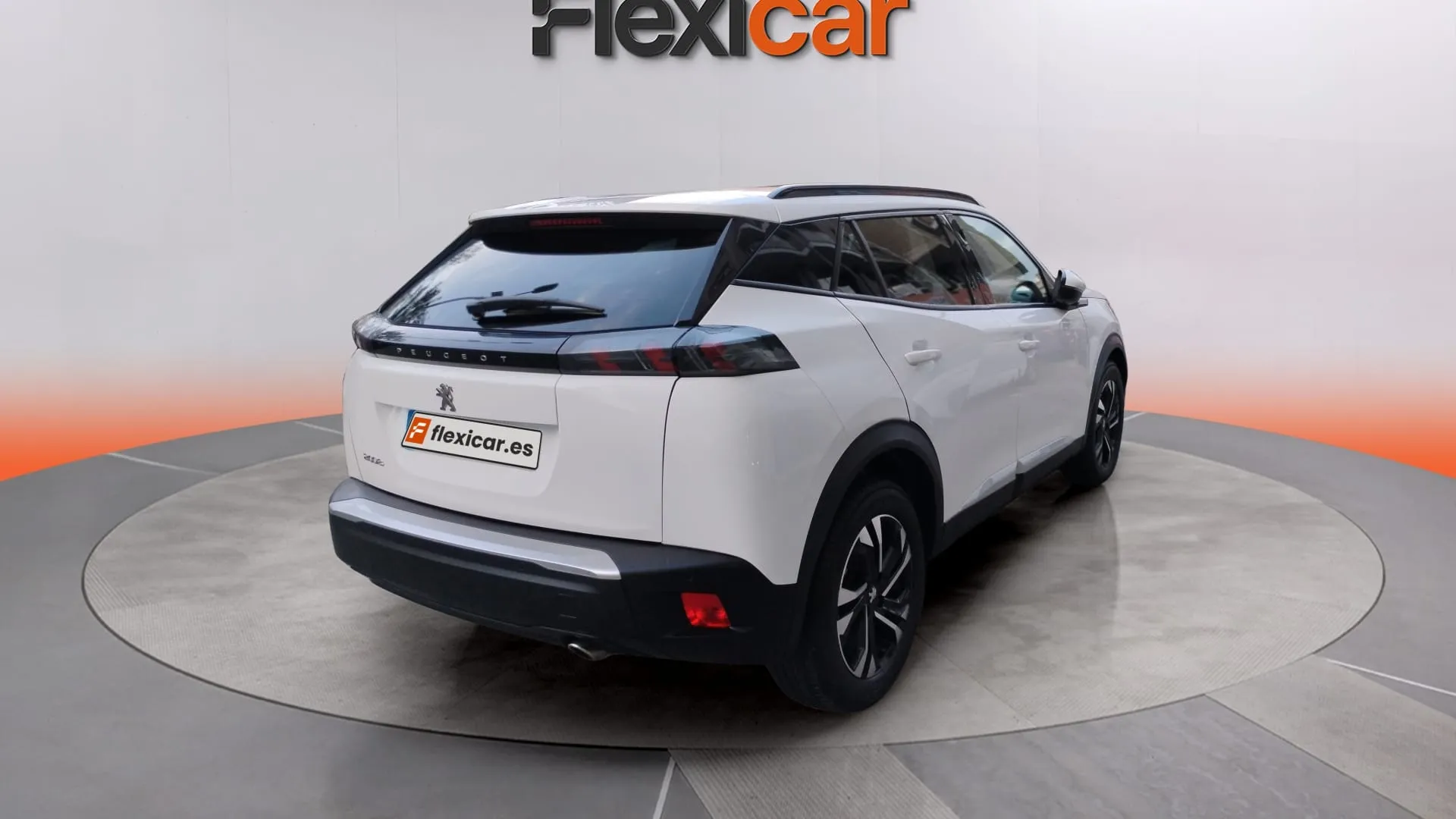 Peugeot 2008 Allure BlueHDi - foto 3