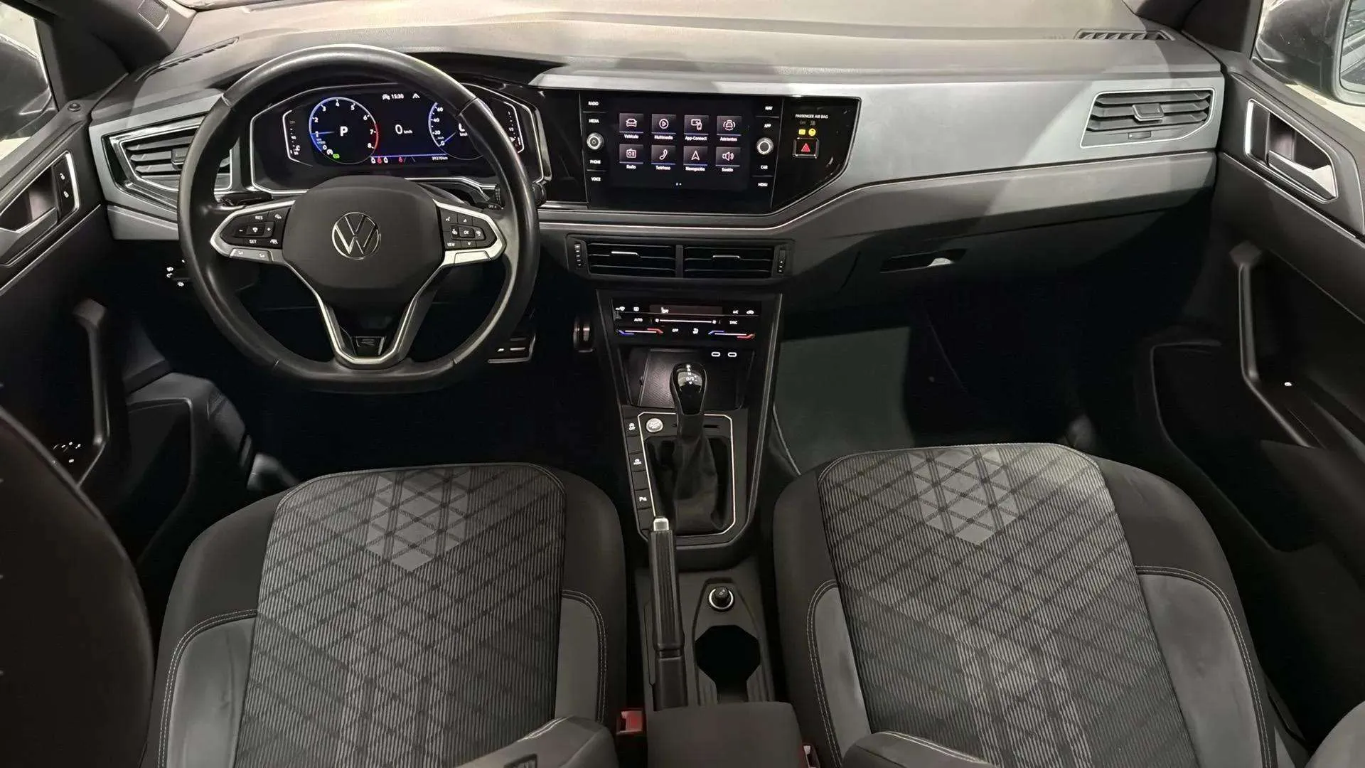 Volkswagen Taigo R-Line 1.0 TSI DSG - foto 15