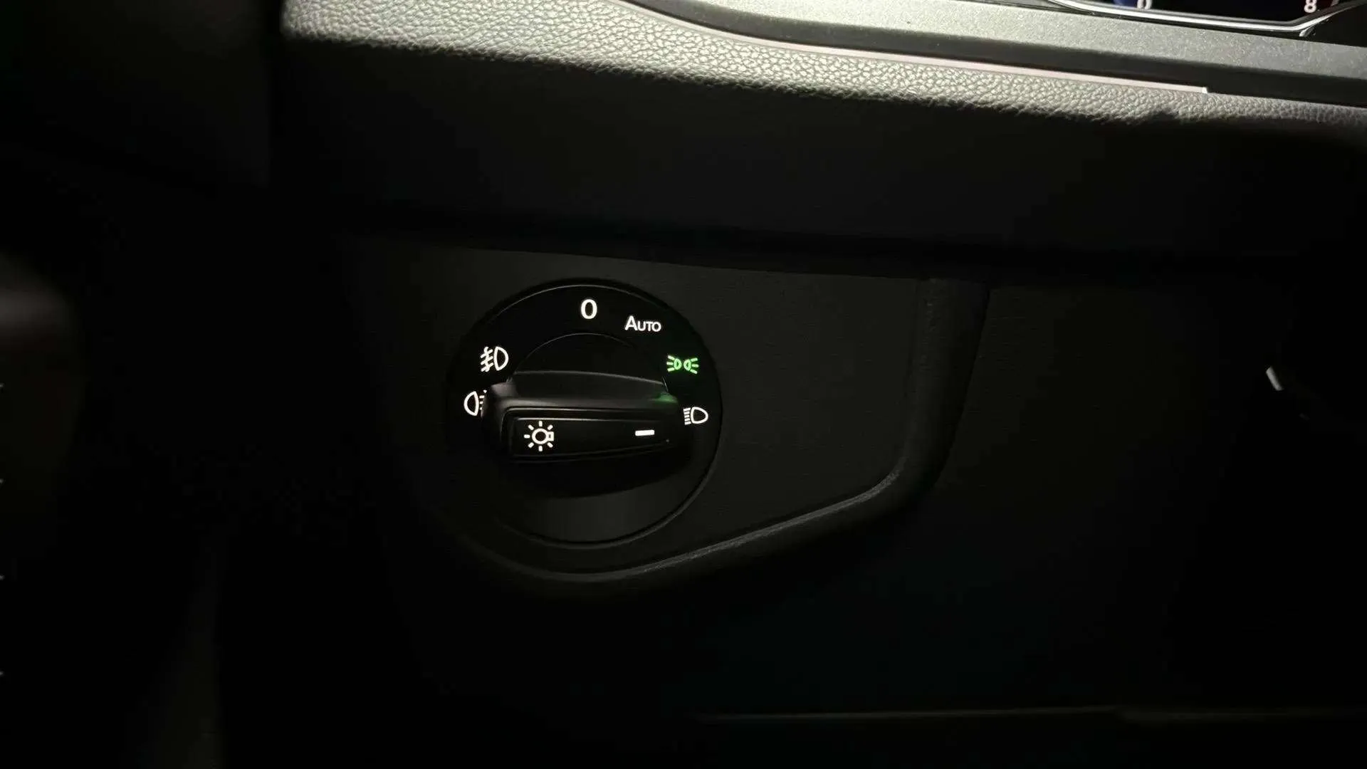 Volkswagen Taigo R-Line 1.0 TSI DSG - foto 23