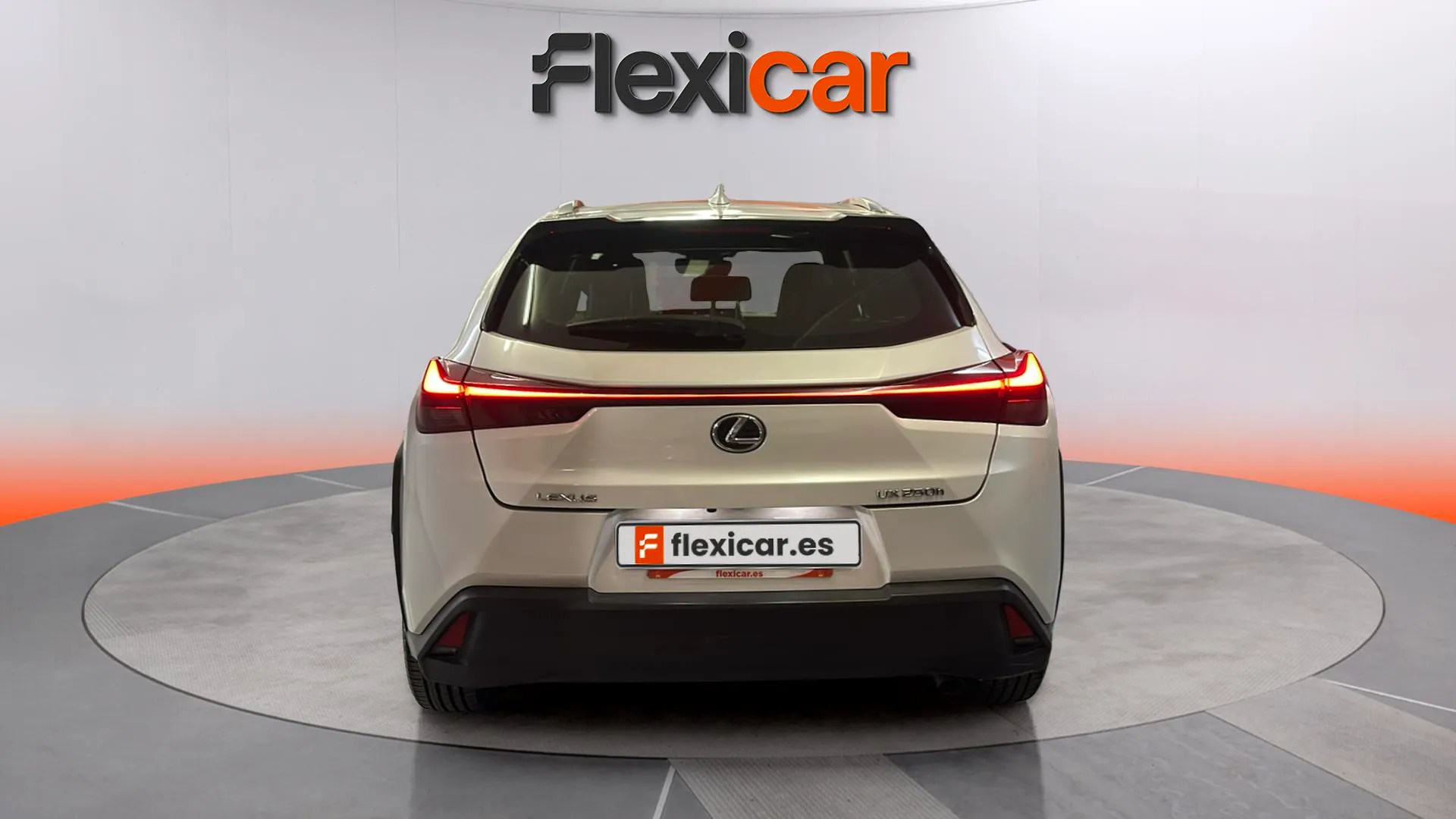 Lexus UX 2.0 250h Business - foto 6