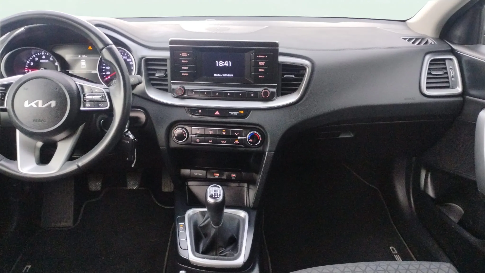 Kia Ceed 1.0 T-GDi Concept - foto 12