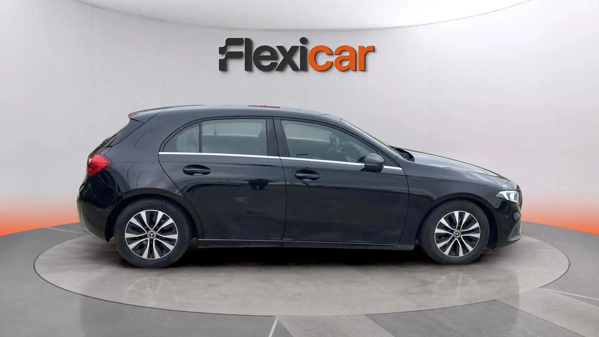 Mercedes-Benz Clase A A 180 d - foto 8