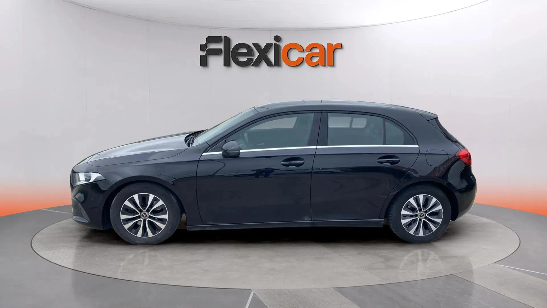 Mercedes-Benz Clase A A 180 d - foto 4