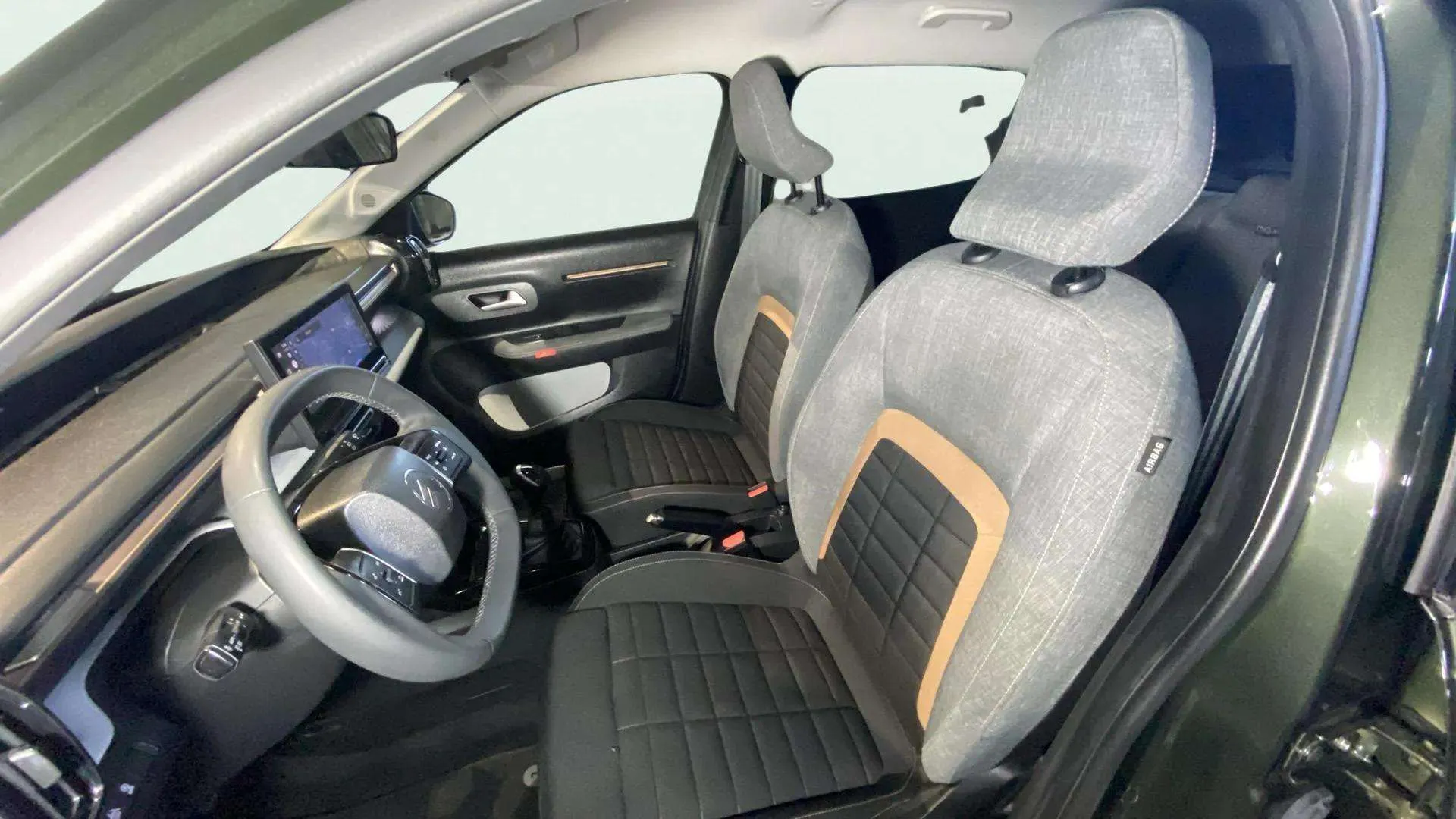 Citroën C3 Aircross Turbo BVM6 Plus - foto 31
