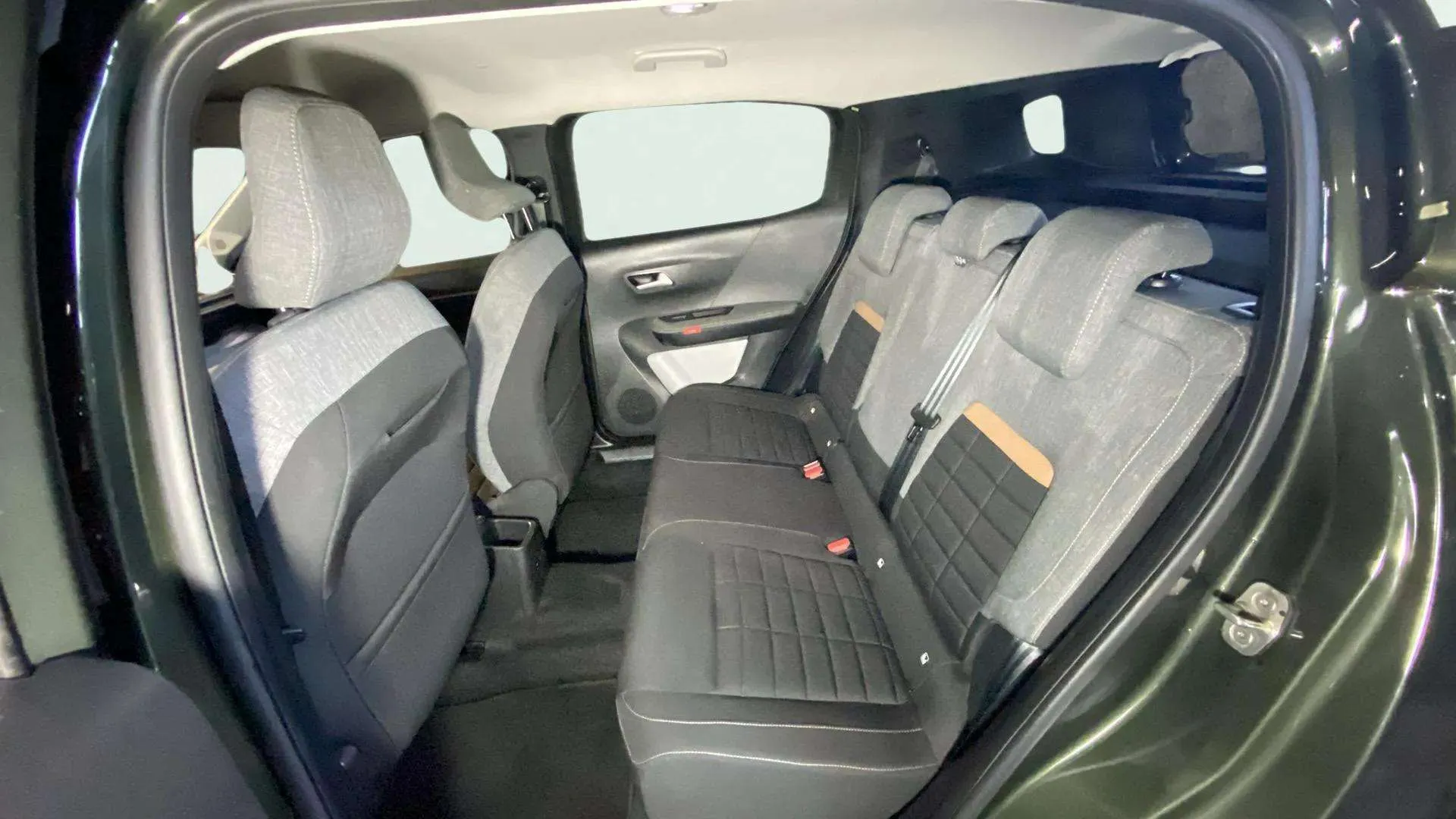 Citroën C3 Aircross Turbo BVM6 Plus - foto 17