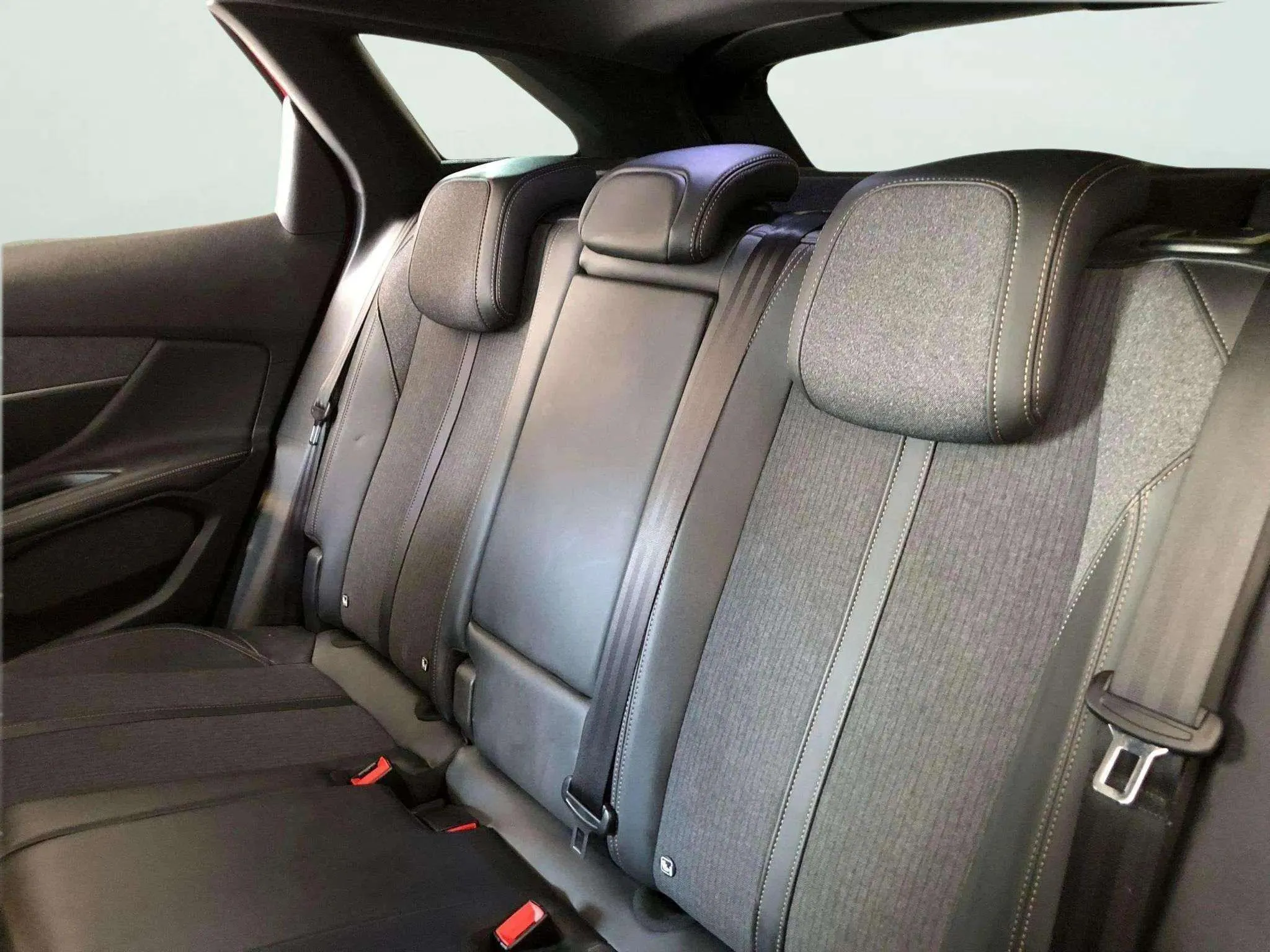Peugeot 3008 1.2 PureTech GT Line - foto 11