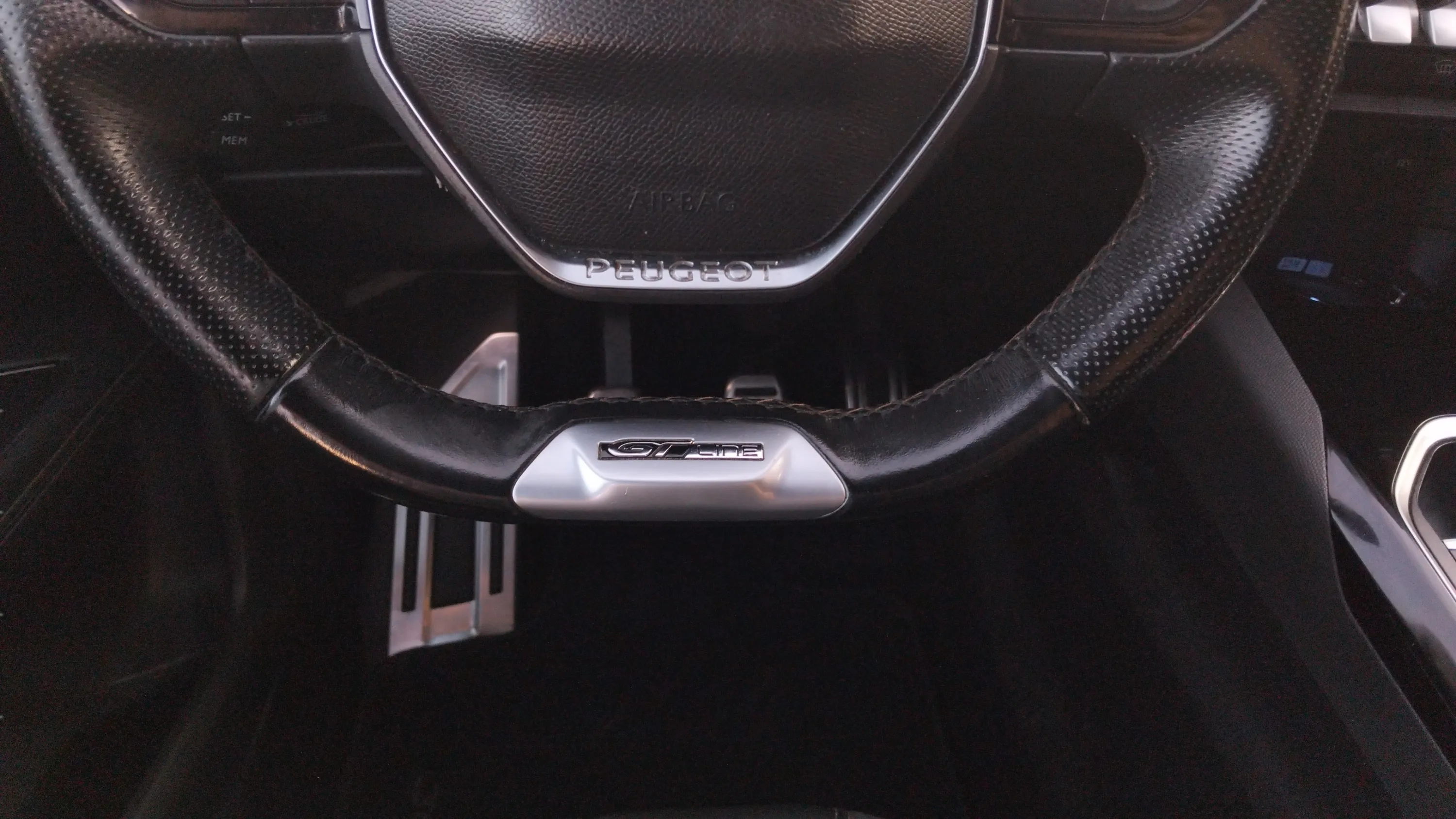 Peugeot 3008 2.0BLUEHDI GT Line - foto 17
