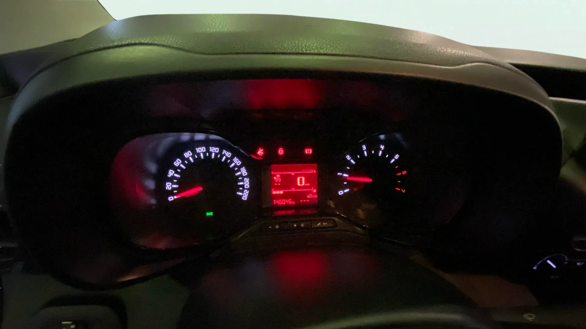 Citroën Berlingo Talla M BlueHDi 100 Live Pack - foto 14