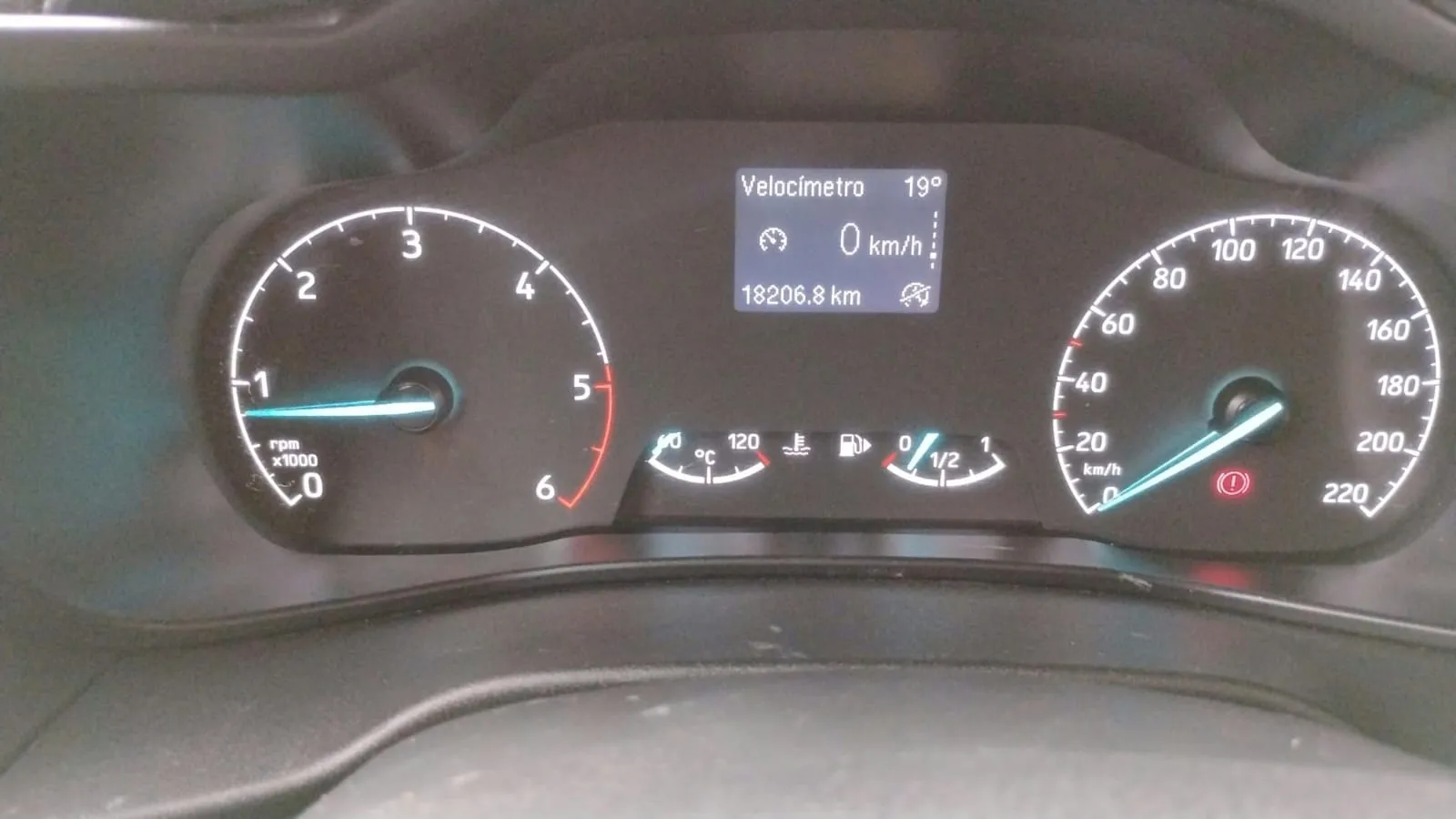 Ford Transit Connect 1.5cm³ 2pl. - foto 11