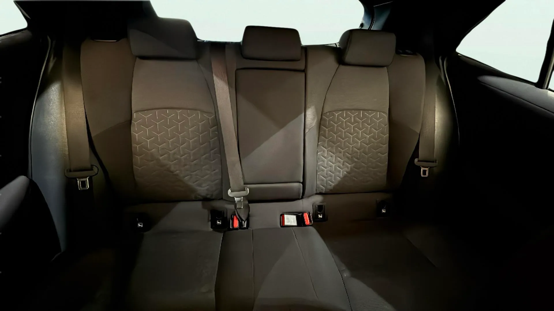 Toyota Corolla 1.8 125H Active Tech E-CVT - foto 15