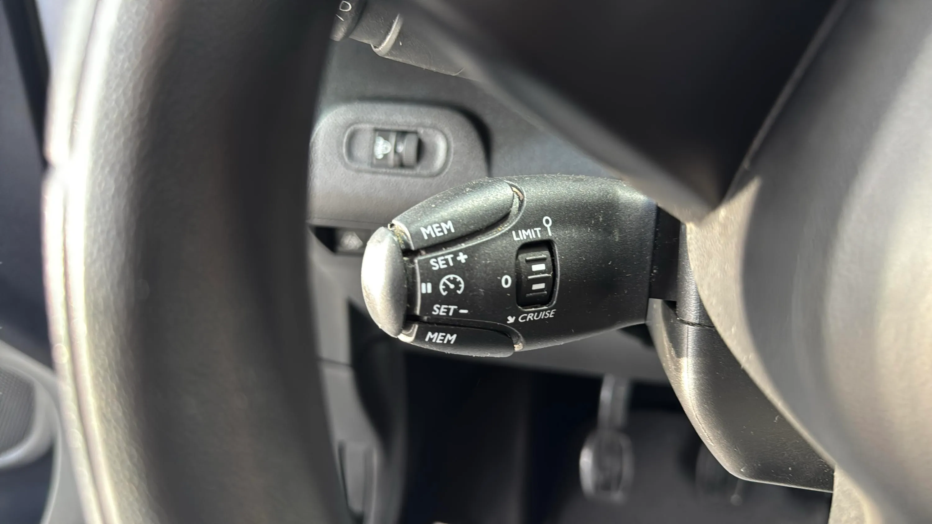 Citroën Berlingo Talla M BlueHDi 100 Feel Pack - foto 17