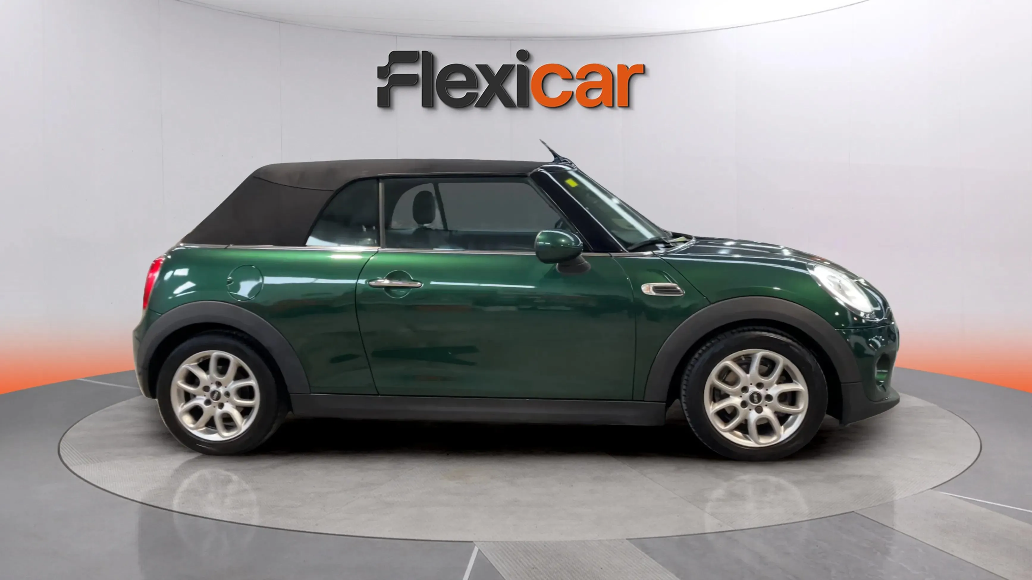 MINI Cooper D Cabrio - foto 8