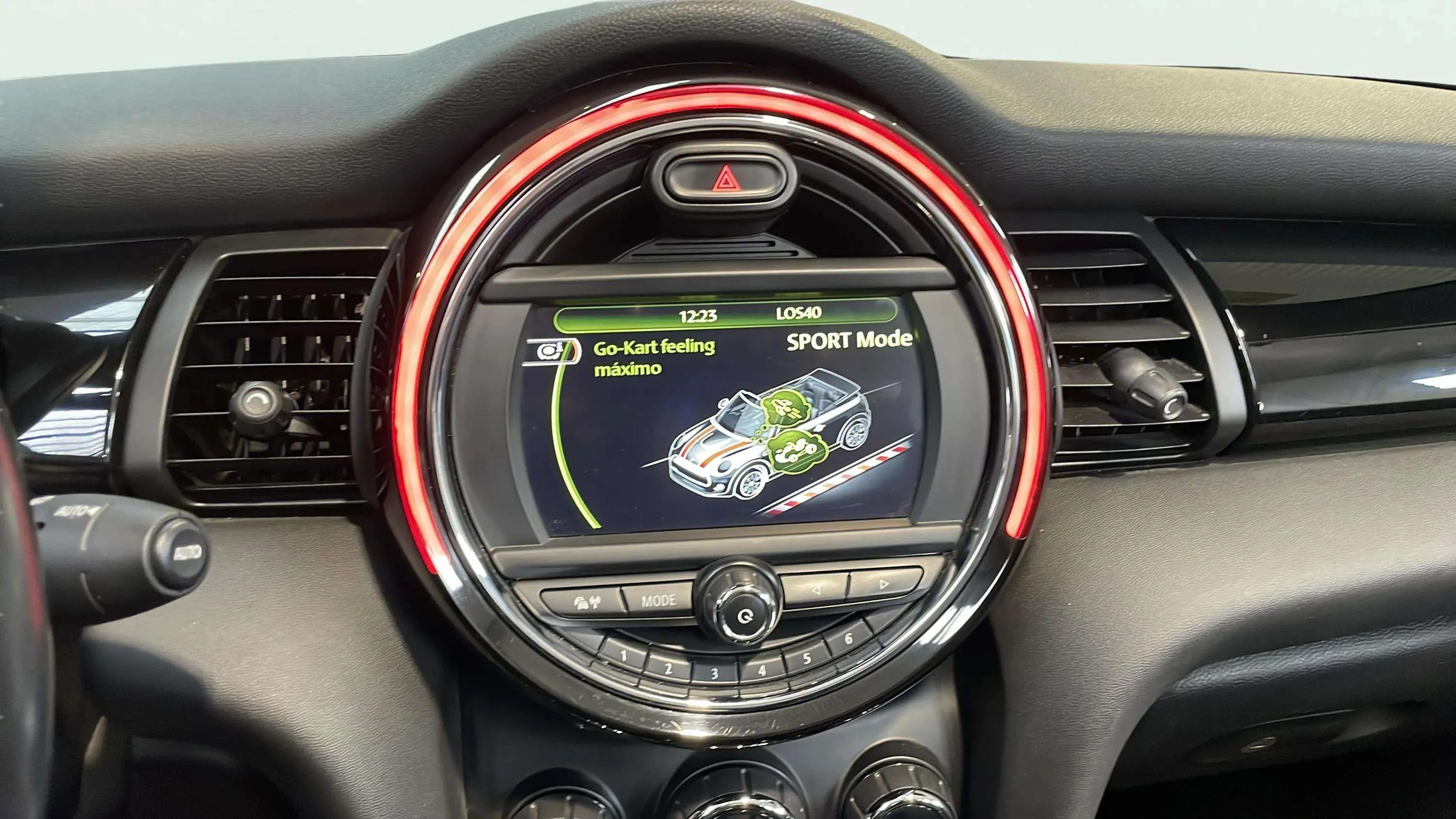 MINI Cooper D Cabrio - foto 14
