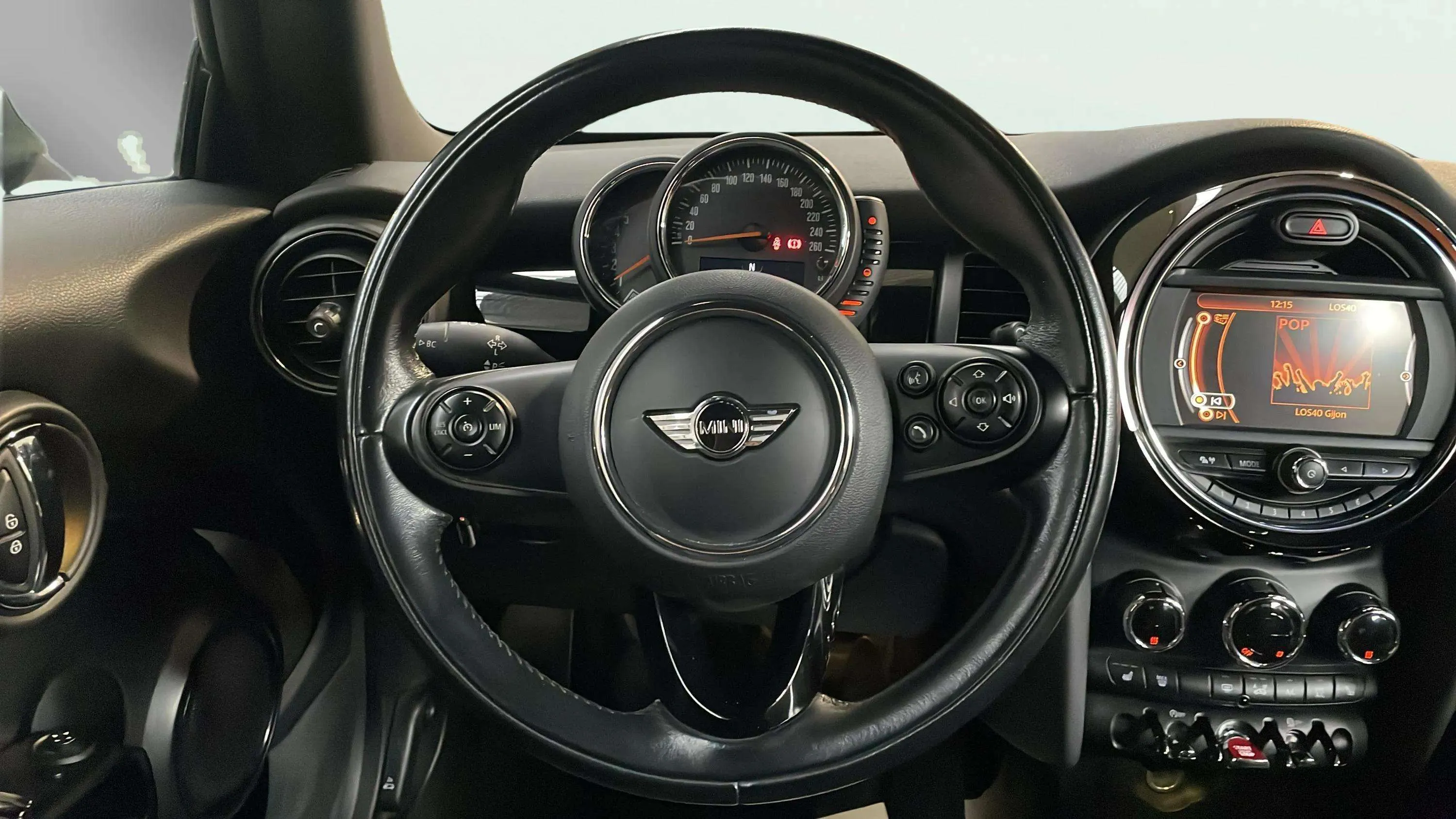 MINI Cooper D Cabrio - foto 15