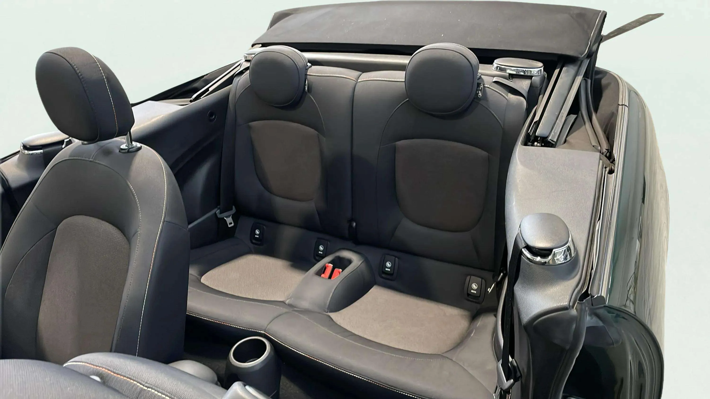 MINI Cooper D Cabrio - foto 19