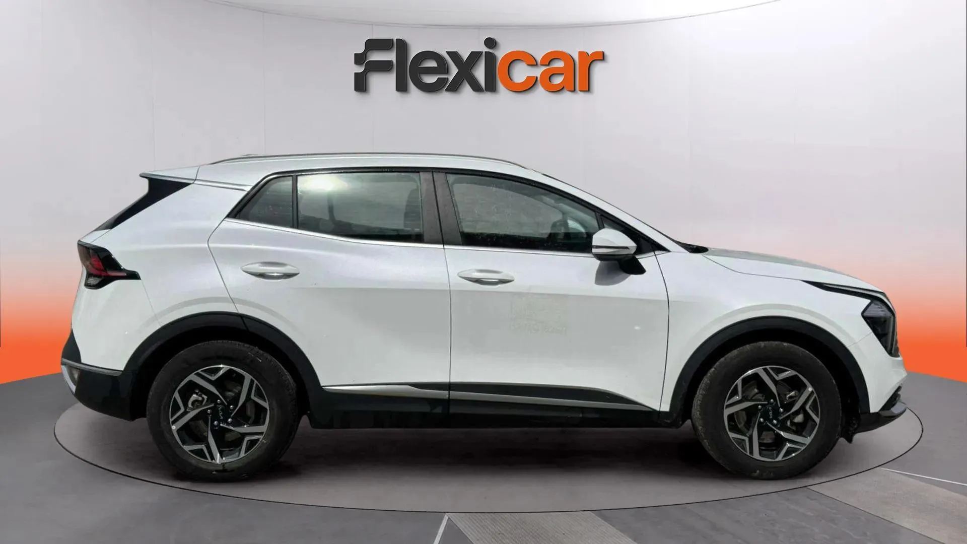 Kia Sportage 1.6 T-GDi MHEV Business 4x2 DCT - foto 3