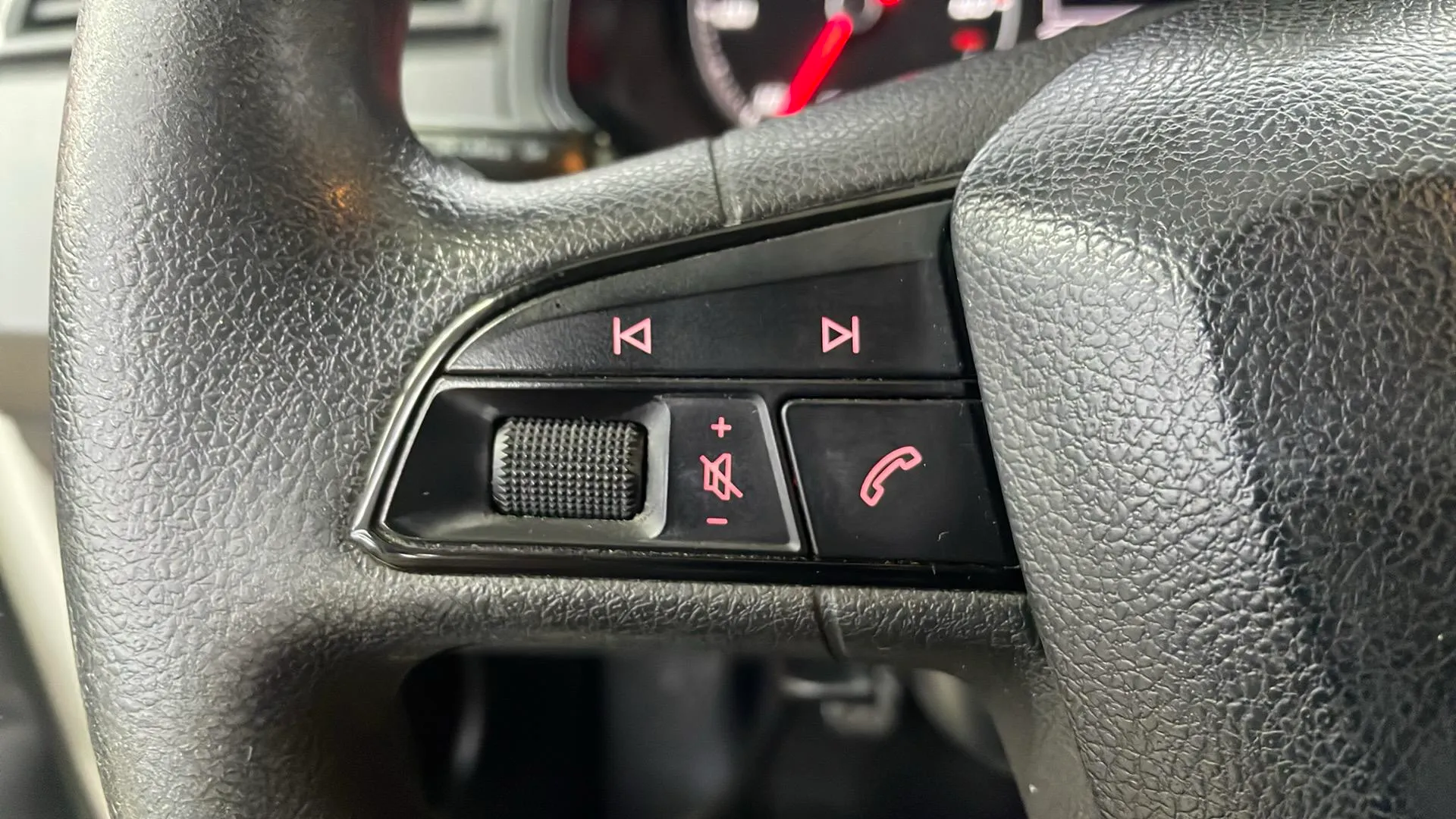 SEAT Arona 1.6 TDI Xcellence Ecomotive - foto 27