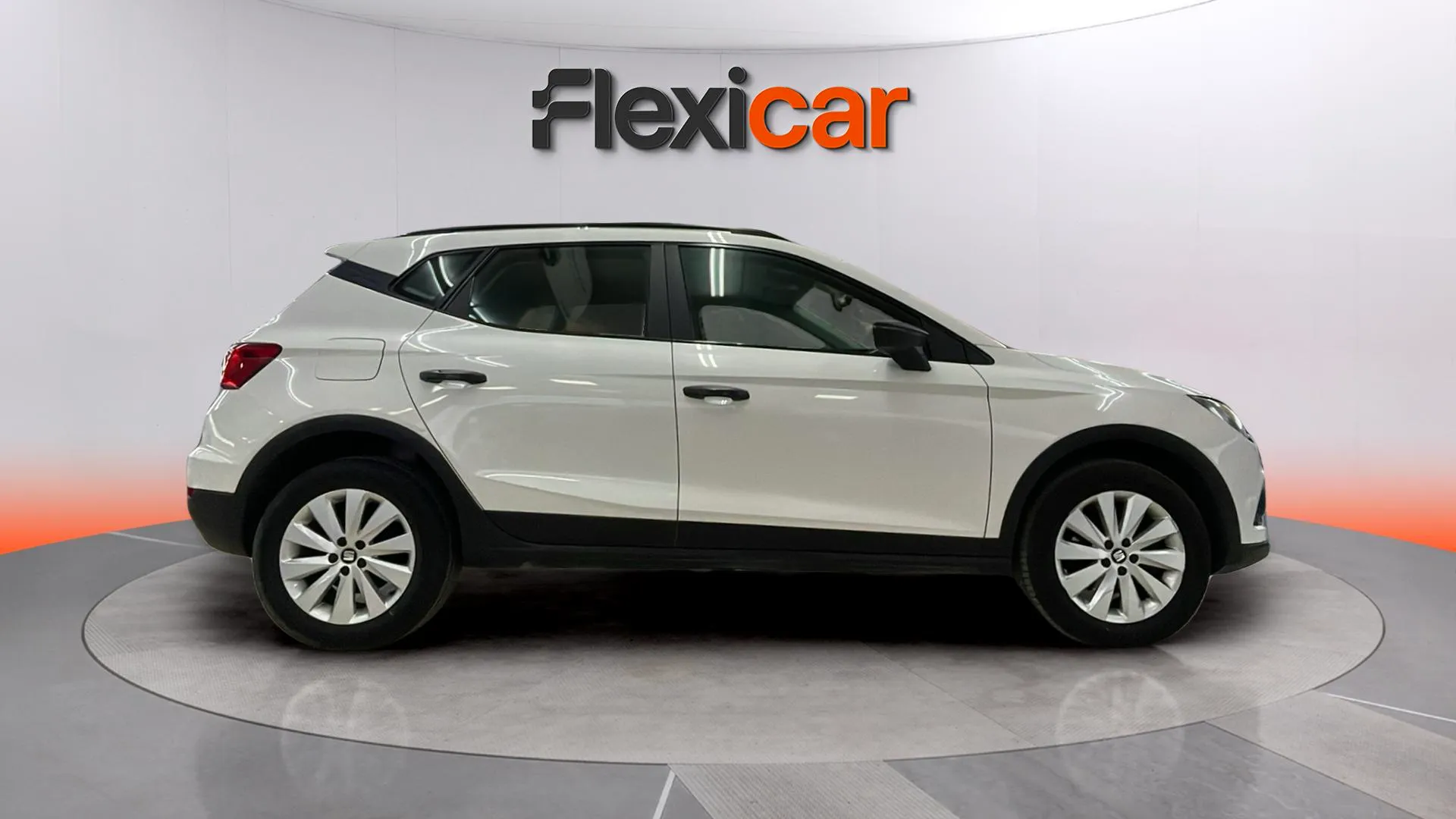 SEAT Arona 1.6 TDI Xcellence Ecomotive - foto 3