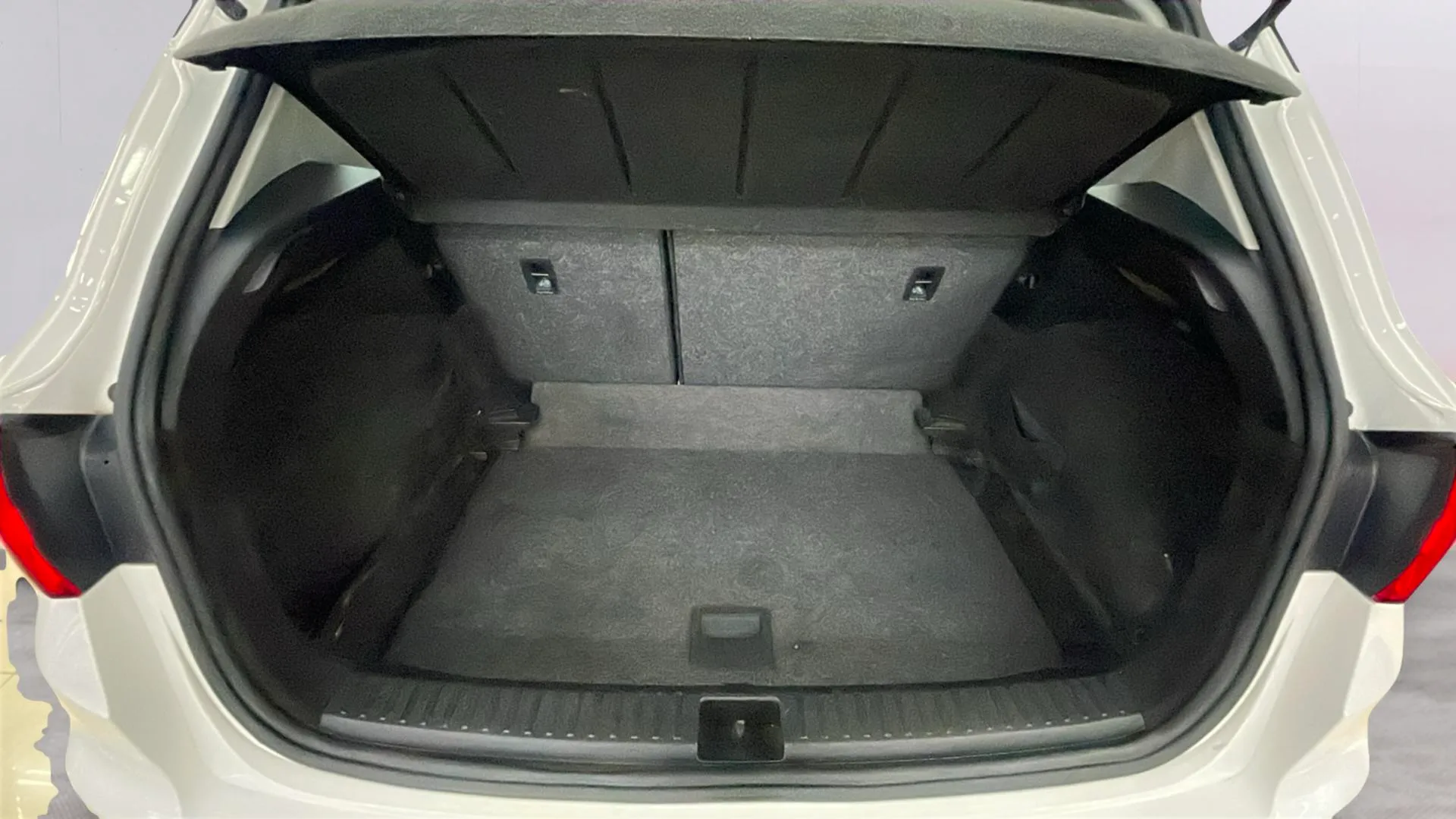 SEAT Arona 1.6 TDI Xcellence Ecomotive - foto 13