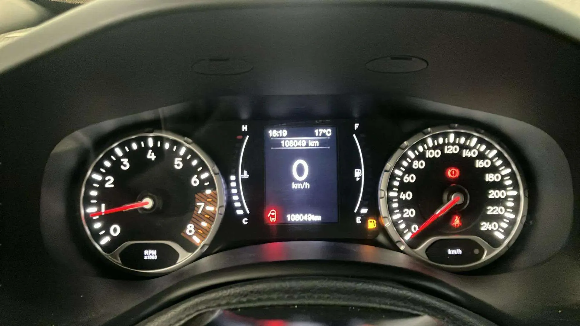 Jeep Renegade 1.0G Sport 4x2 - foto 8