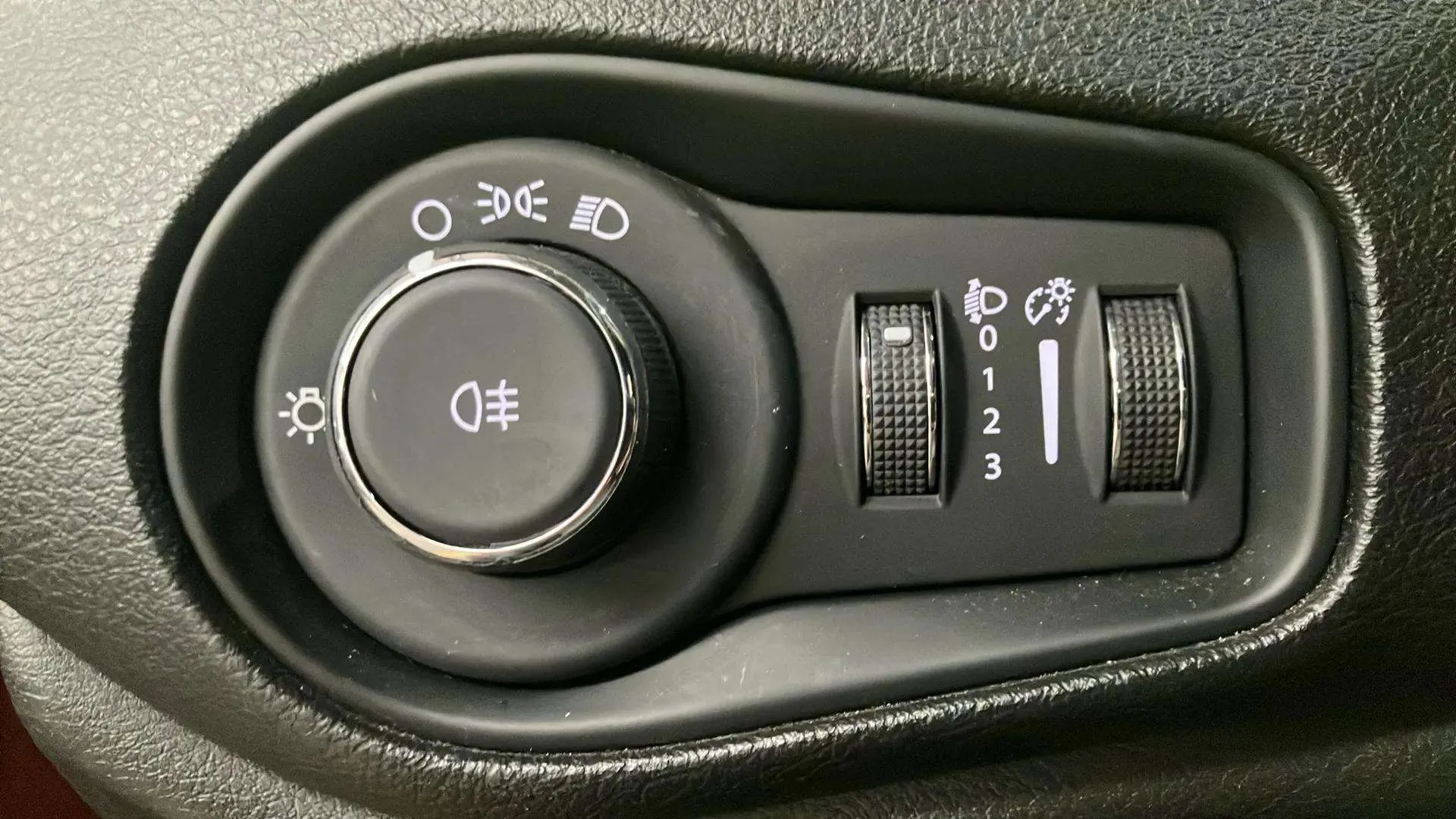 Jeep Renegade 1.0G Sport 4x2 - foto 18