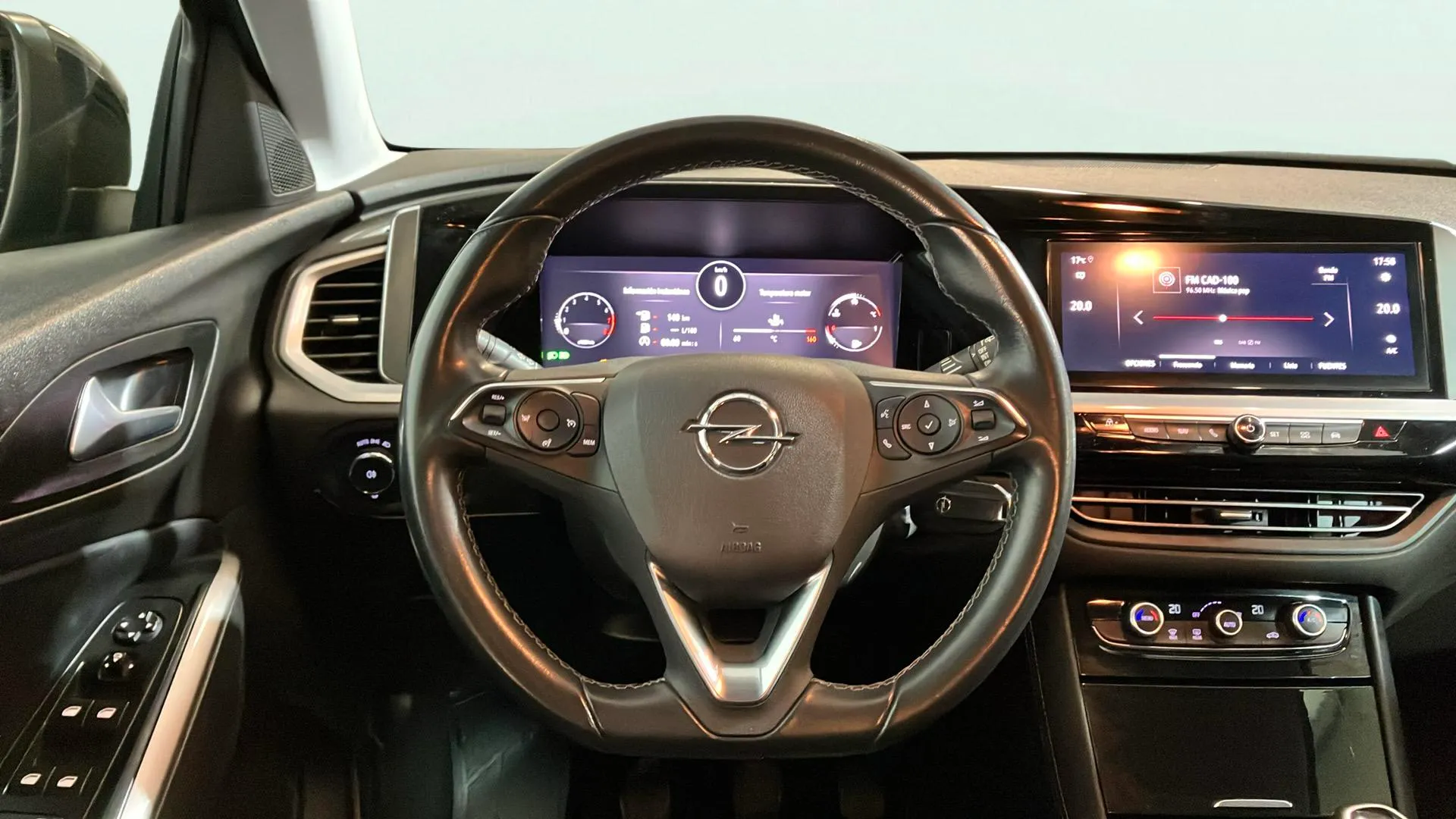 Opel Grandland 1.2 Turbo GS - foto 12